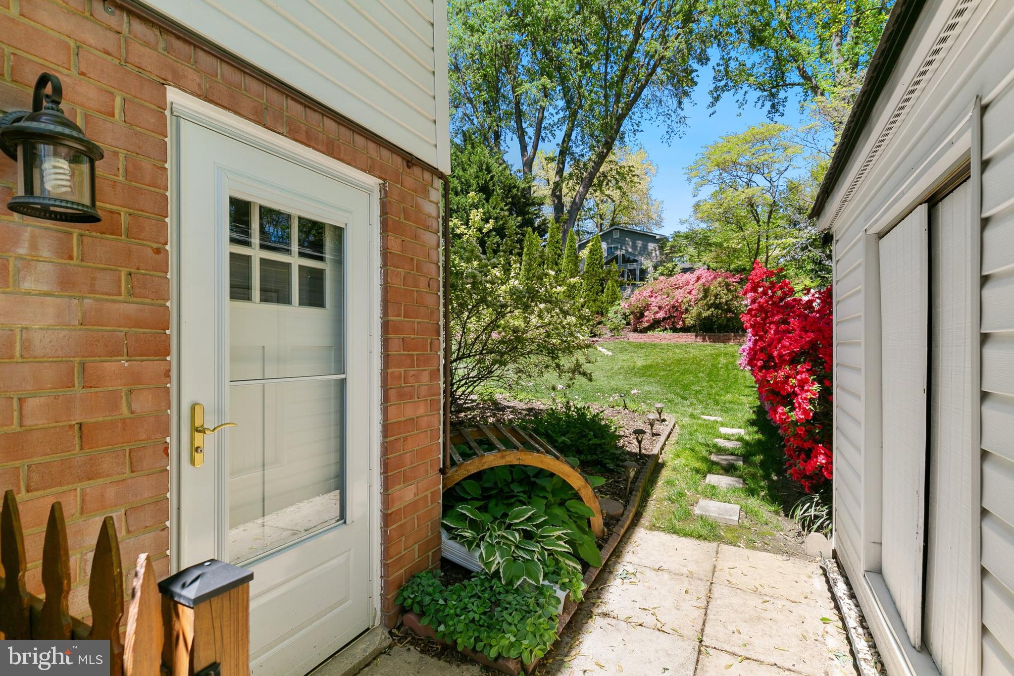 ROCK CREEK MANOR - Residential