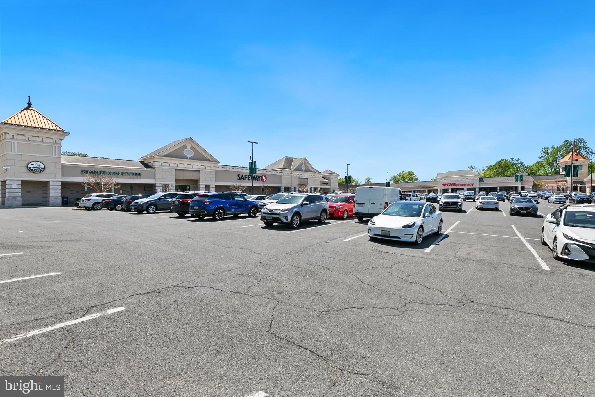 ROCK CREEK MANOR - Residential