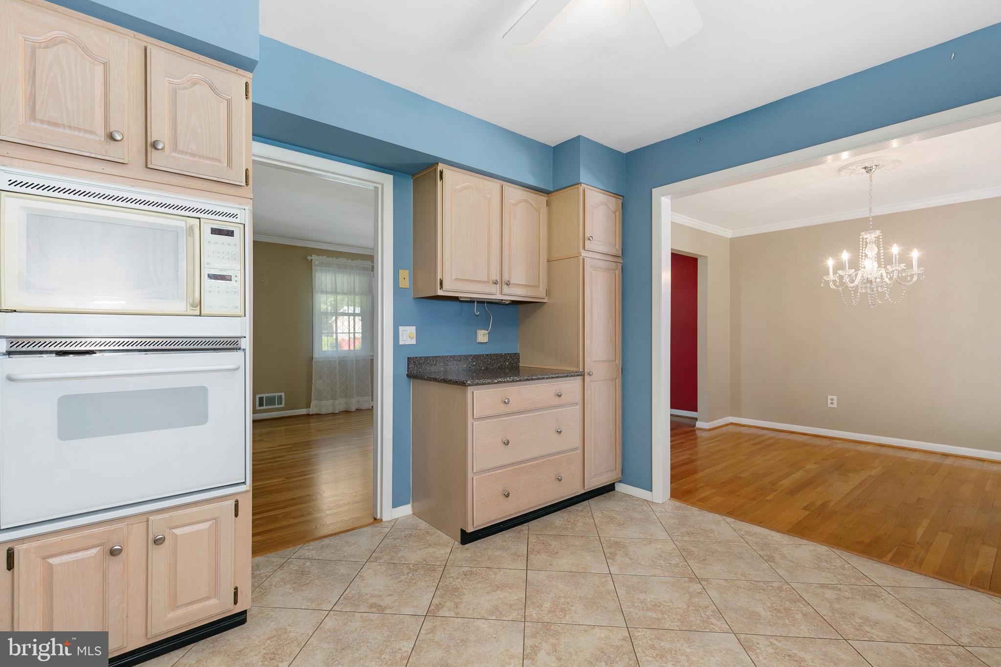 ROCK CREEK MANOR - Residential