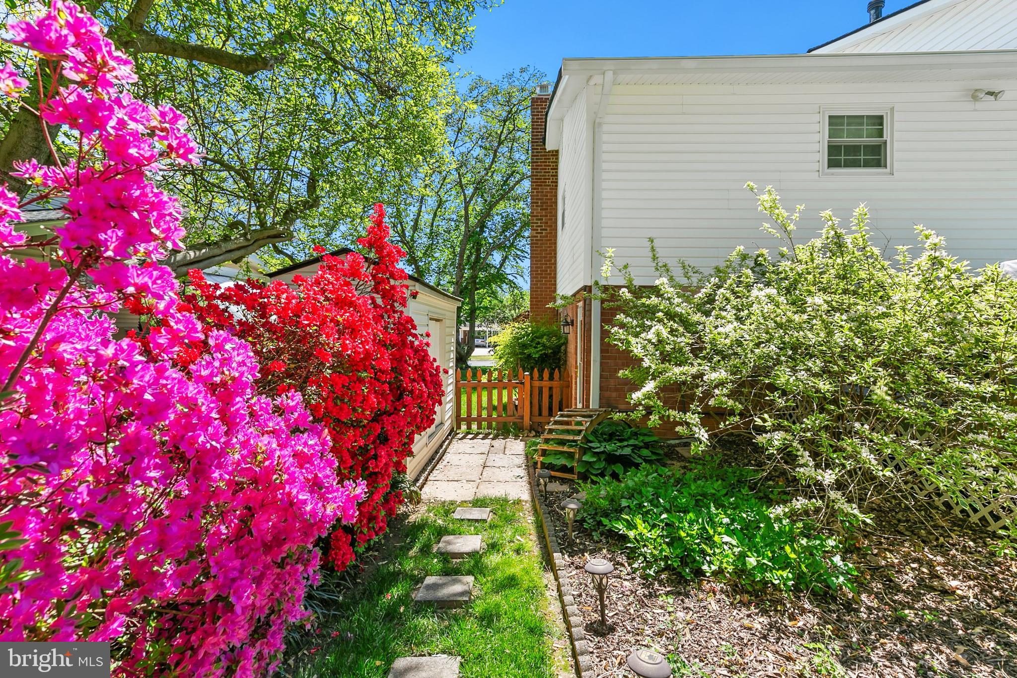 ROCK CREEK MANOR - Residential