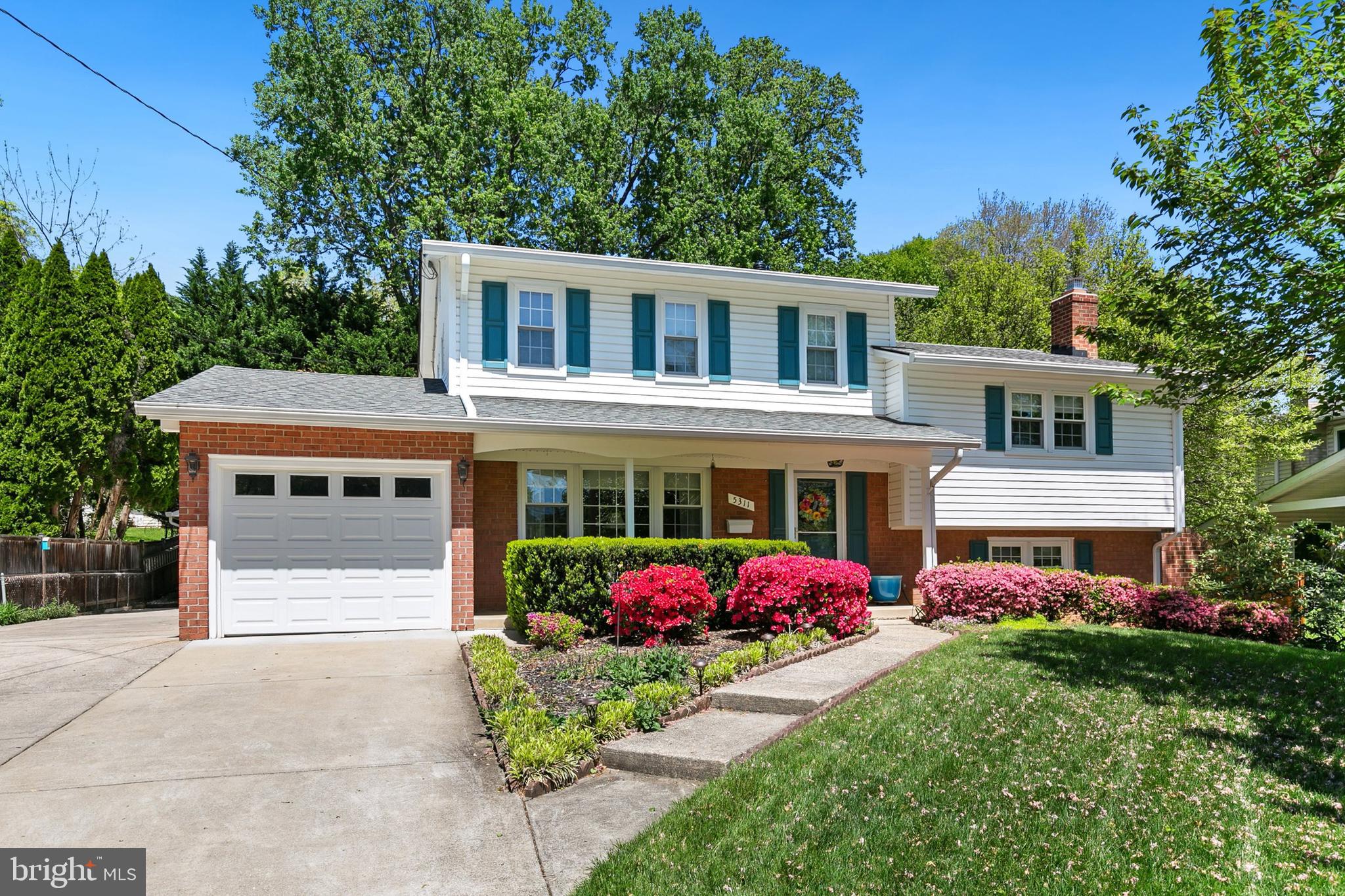 ROCK CREEK MANOR - Residential