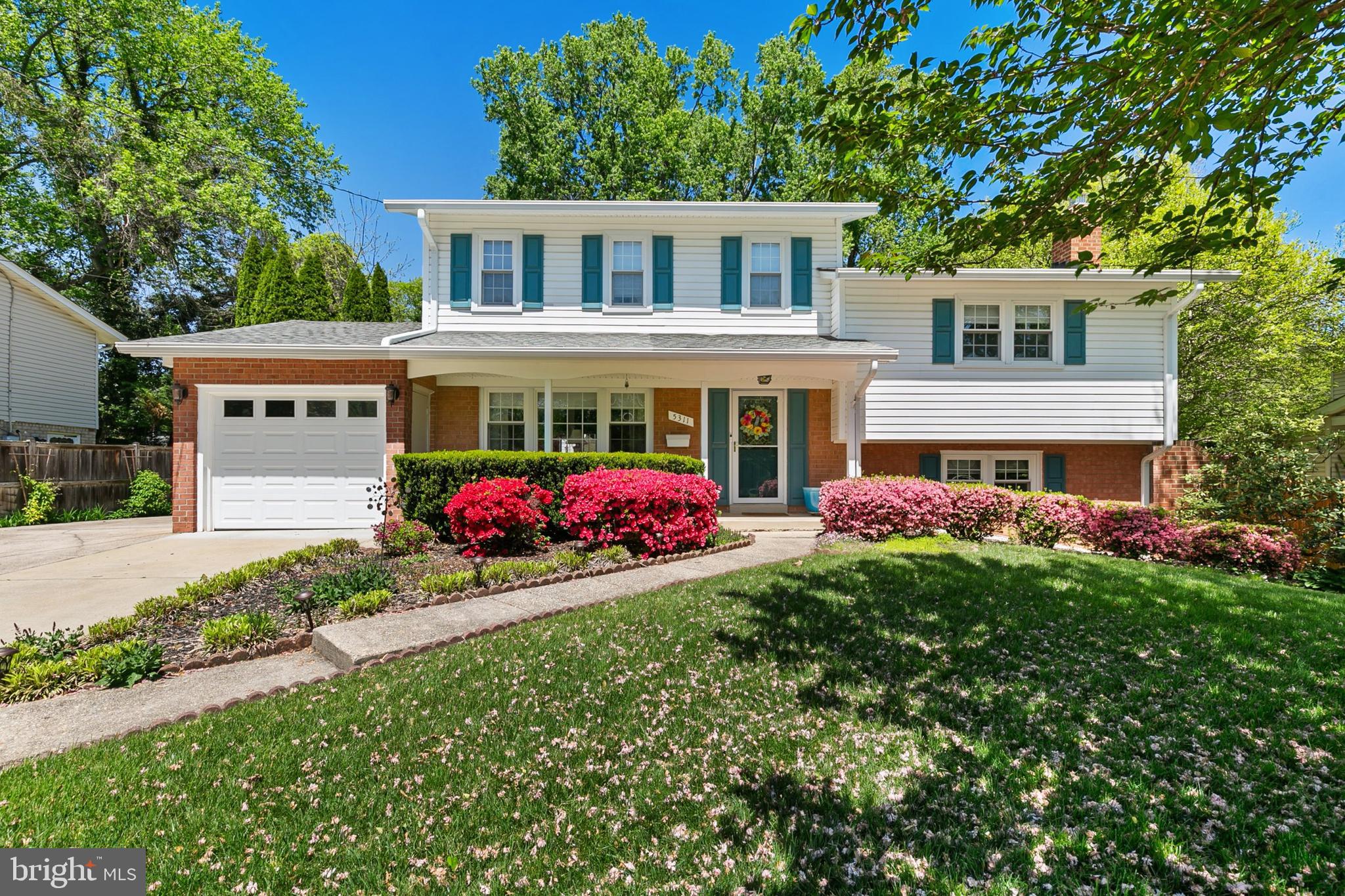 ROCK CREEK MANOR - Residential