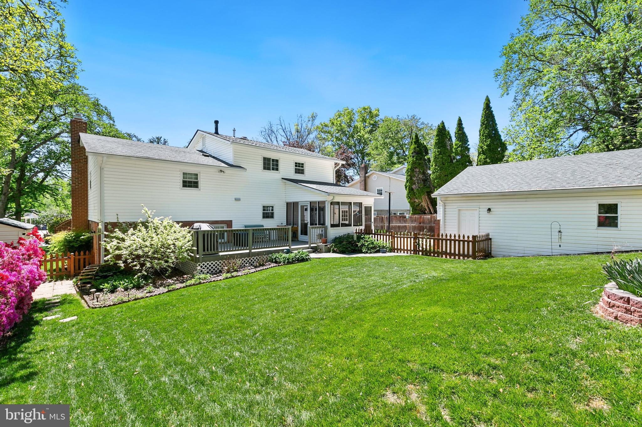 ROCK CREEK MANOR - Residential