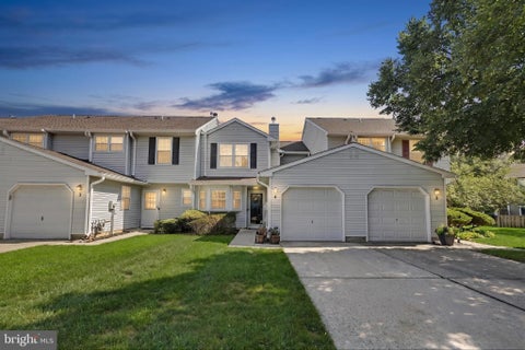 Photo of 4 Fairfax Court, BORDENTOWN, NJ 08505 (MLS # NJBL2118762)