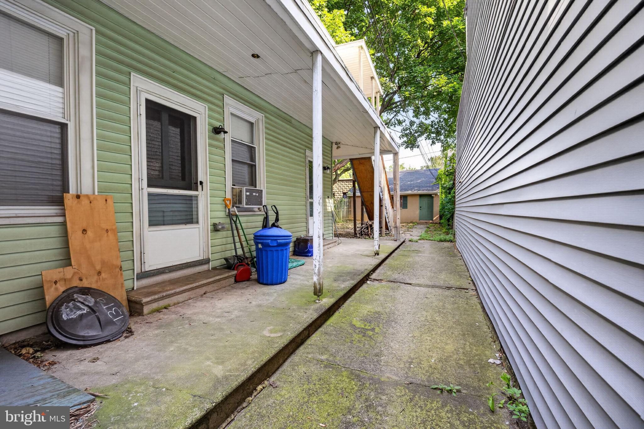 1319 NORTHAMPTON STREET