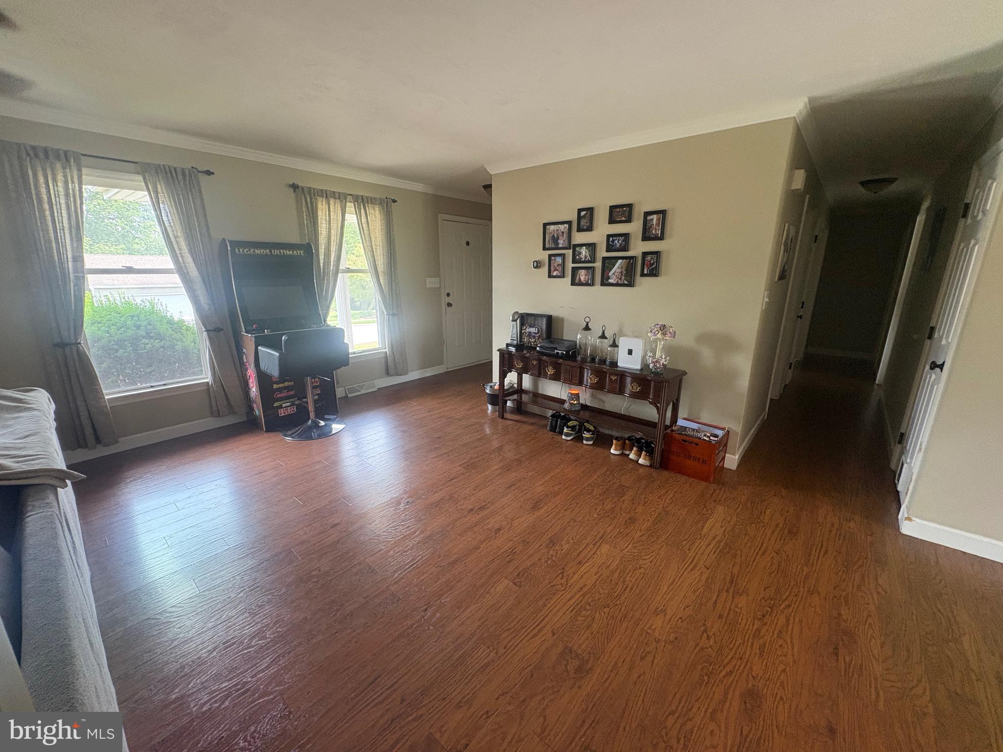 2718 RIDINGS WAY