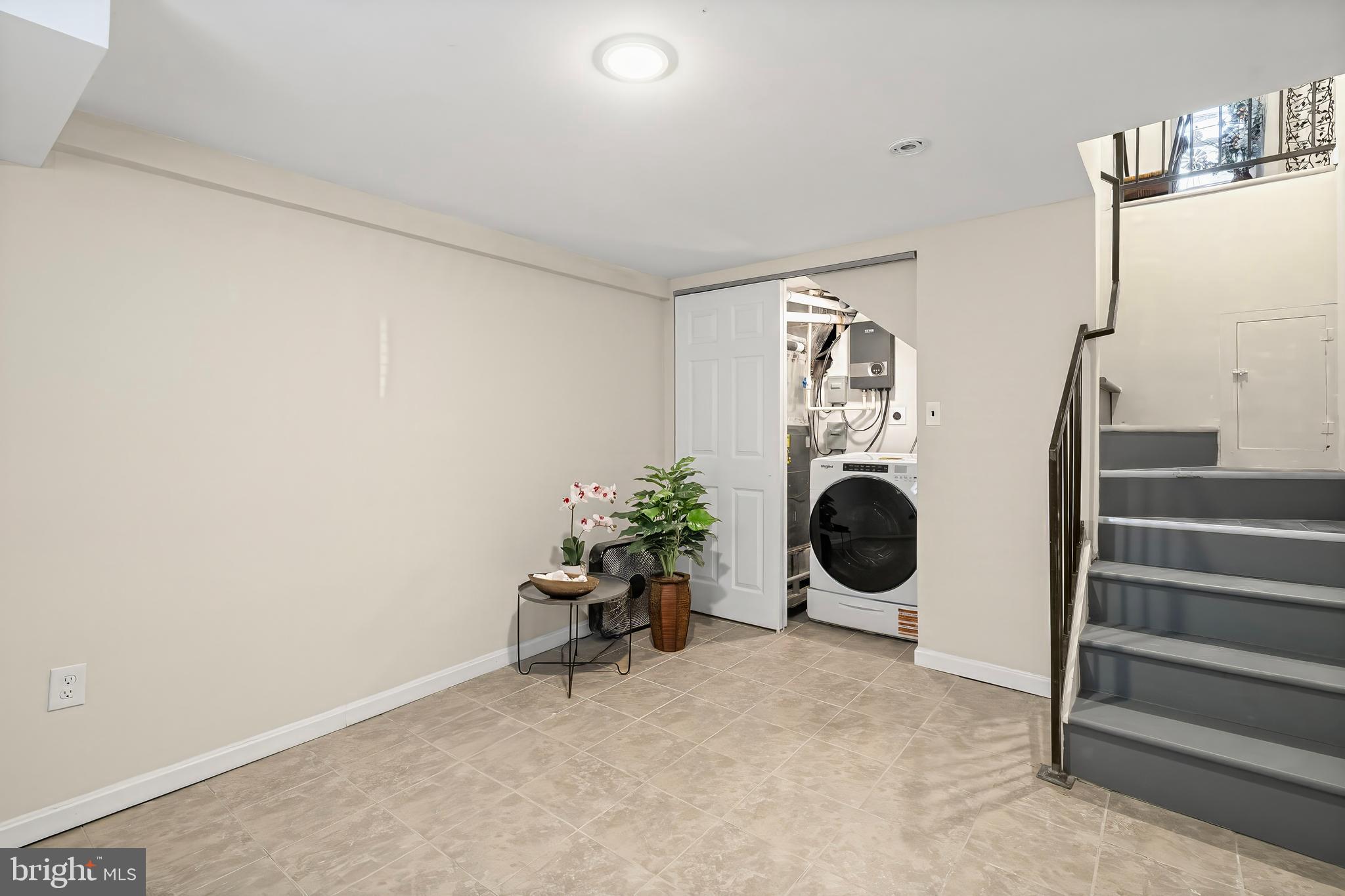 NEW SOUTHWEST - Residential