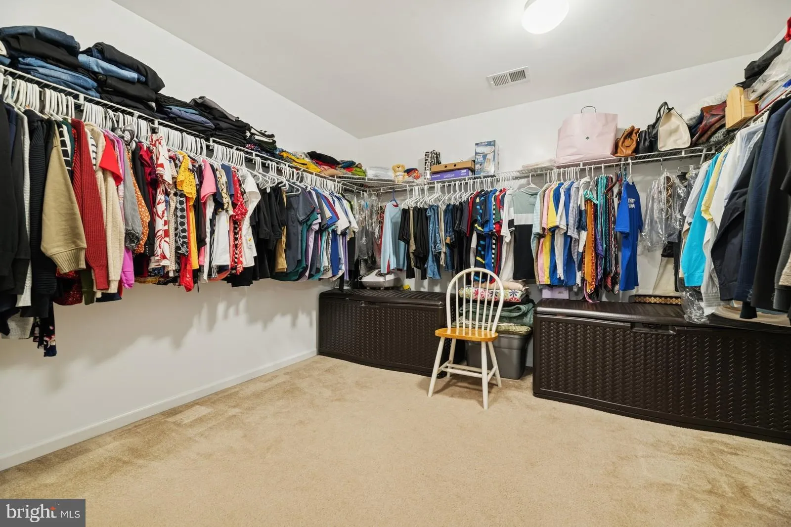 Bordentown, New Jersey 08505, United States, 5 Bedrooms Bedrooms, ,3 BathroomsBathrooms,Residential,Active,111000