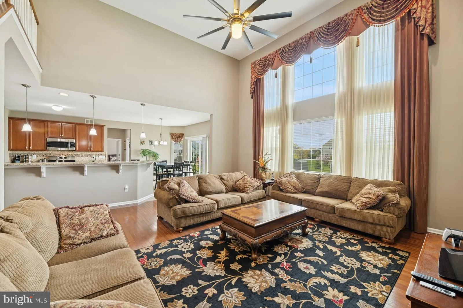 Bordentown, New Jersey 08505, United States, 5 Bedrooms Bedrooms, ,3 BathroomsBathrooms,Residential,Active,111000