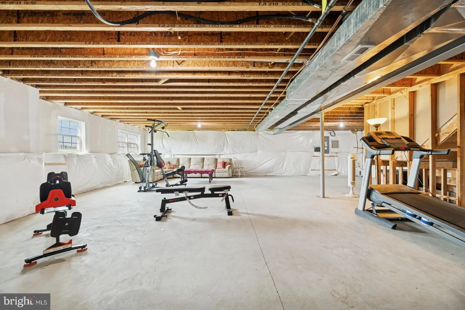 Bordentown, New Jersey 08505, United States, 5 Bedrooms Bedrooms, ,3 BathroomsBathrooms,Residential,Active,111000