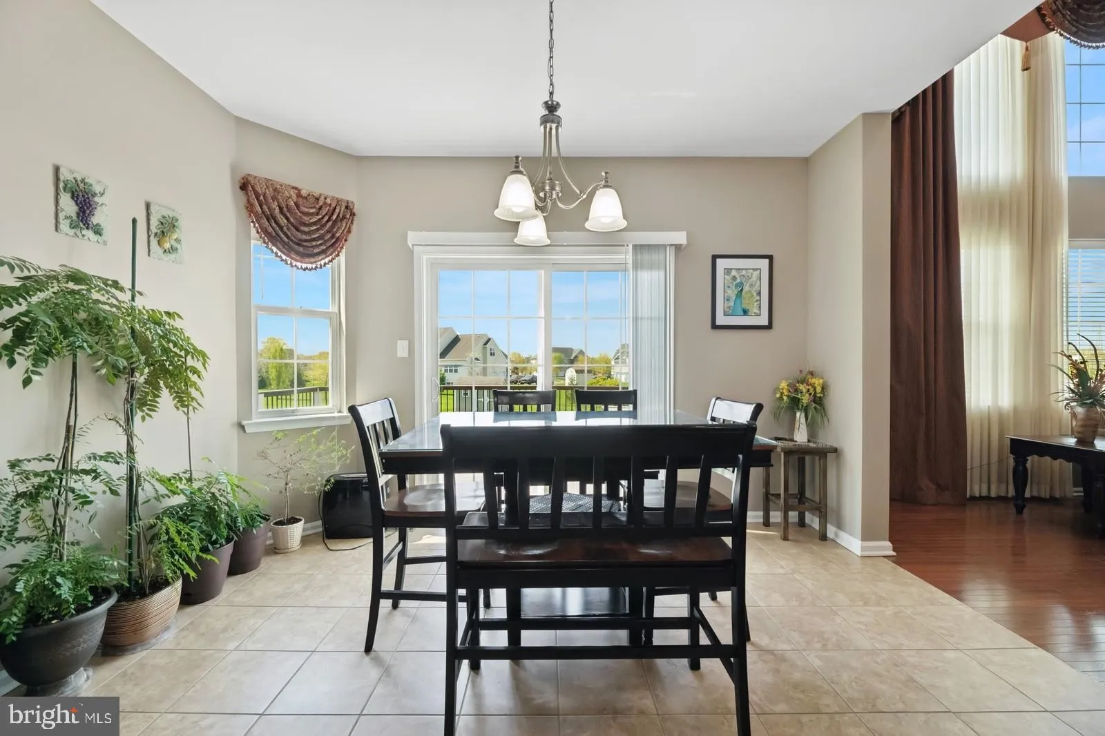 Bordentown, New Jersey 08505, United States, 5 Bedrooms Bedrooms, ,3 BathroomsBathrooms,Residential,Active,111000