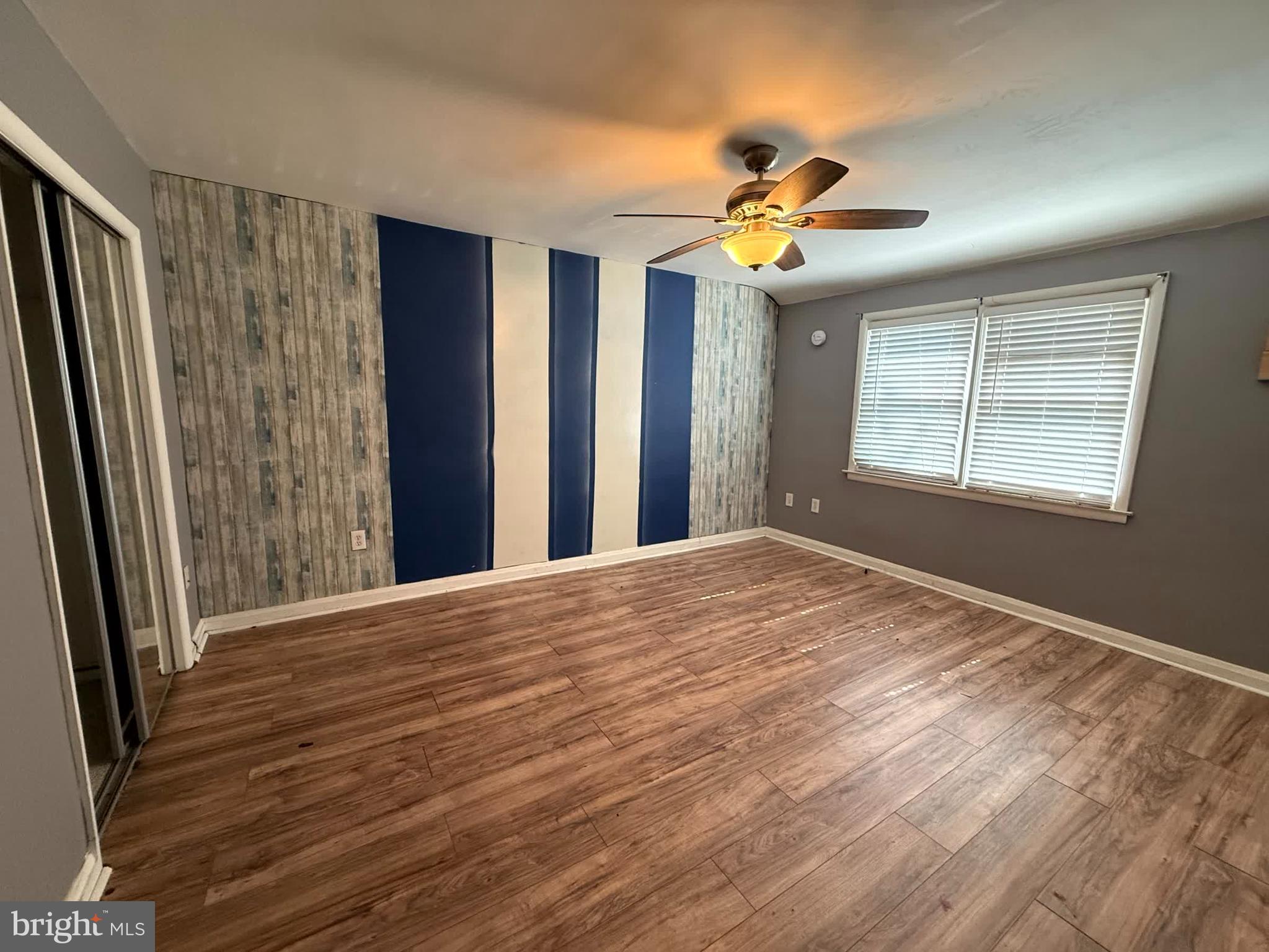 IDLEWOOD - Residential