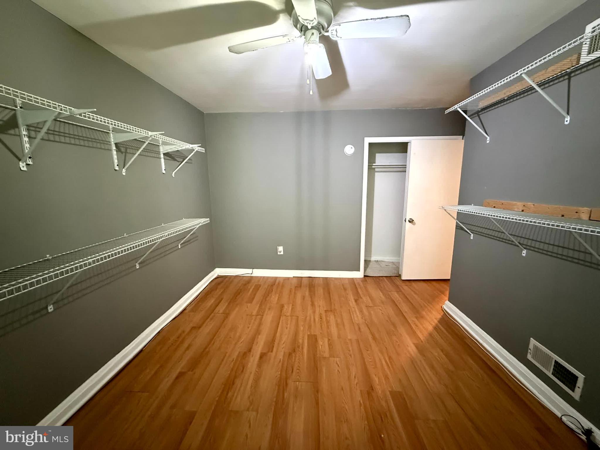 IDLEWOOD - Residential