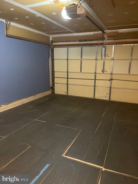 ISLAND CREEK - Residential Lease