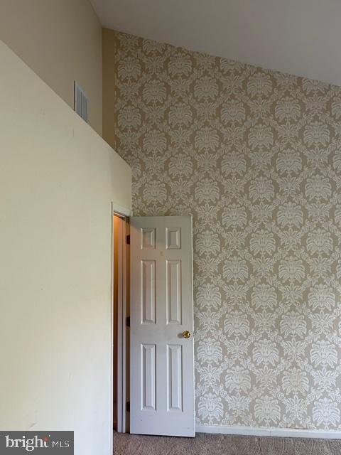 ISLAND CREEK - Residential Lease