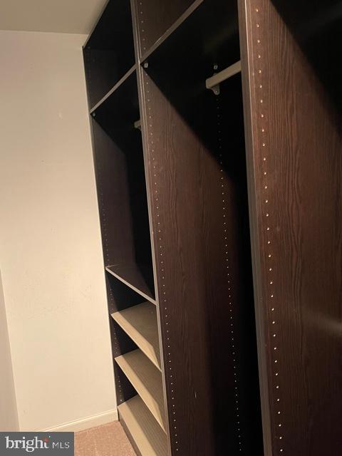 ISLAND CREEK - Residential Lease