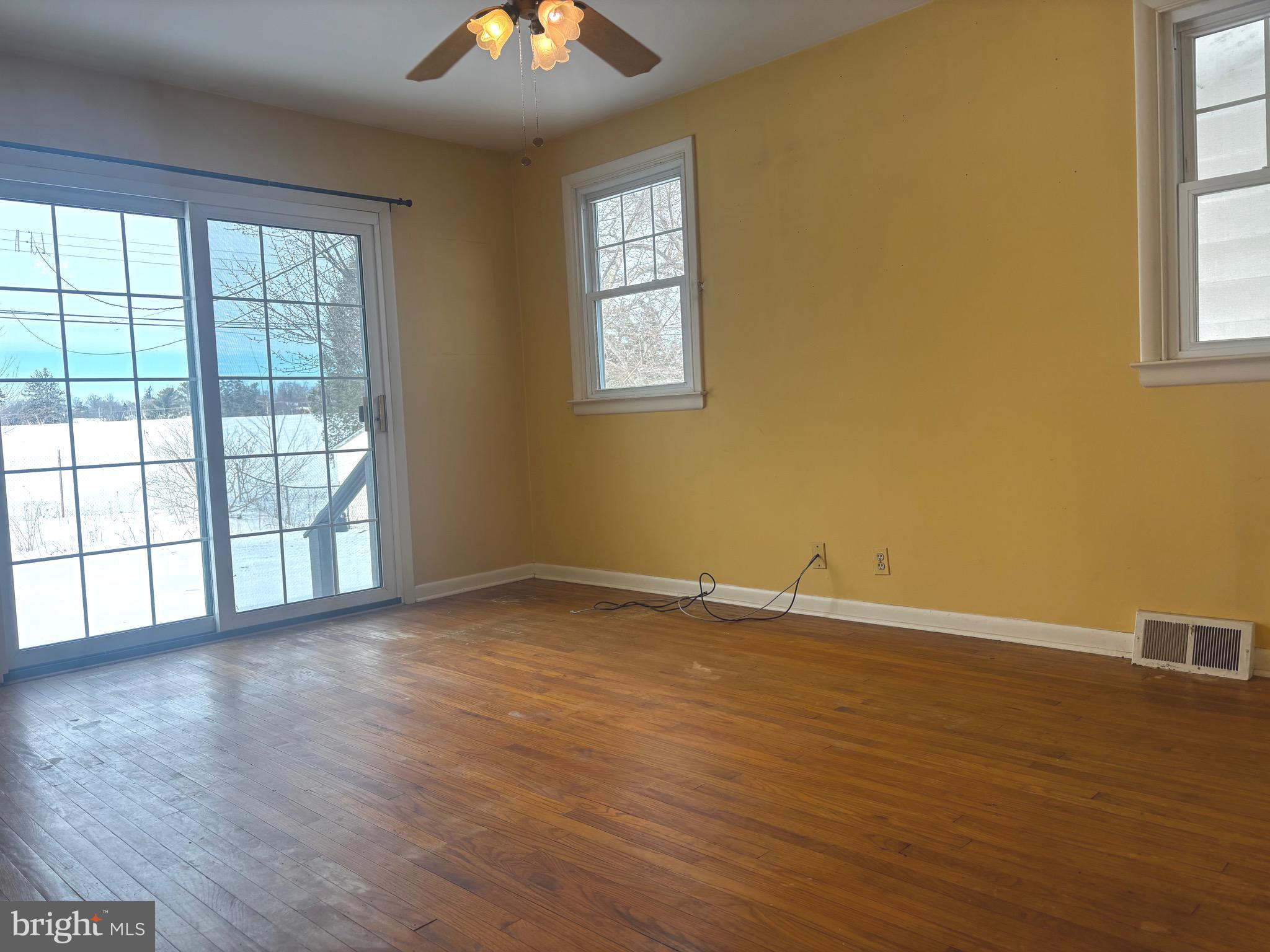 NORRITON EAST - Residential