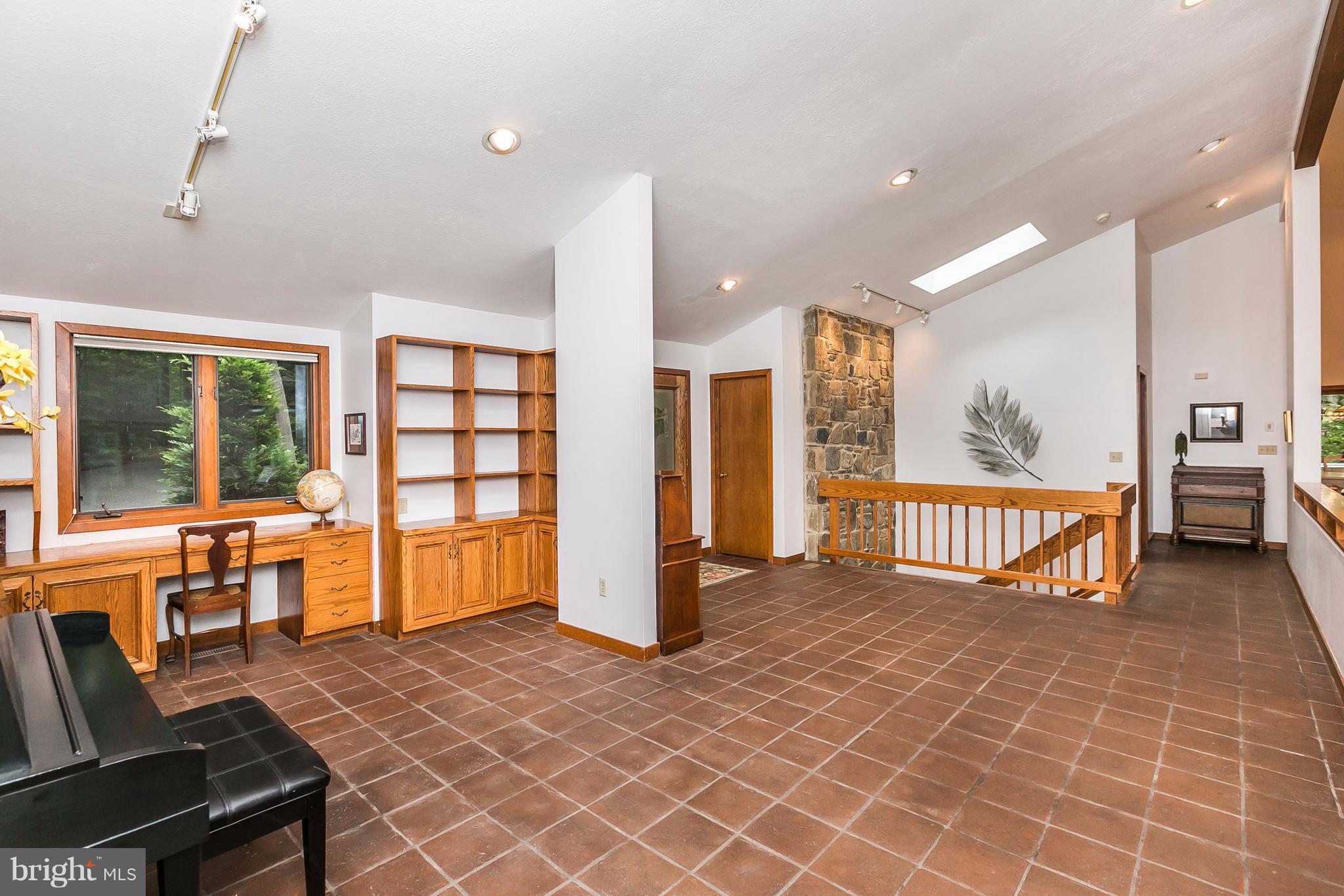 SOUTHDOWN ESTATES - Residential