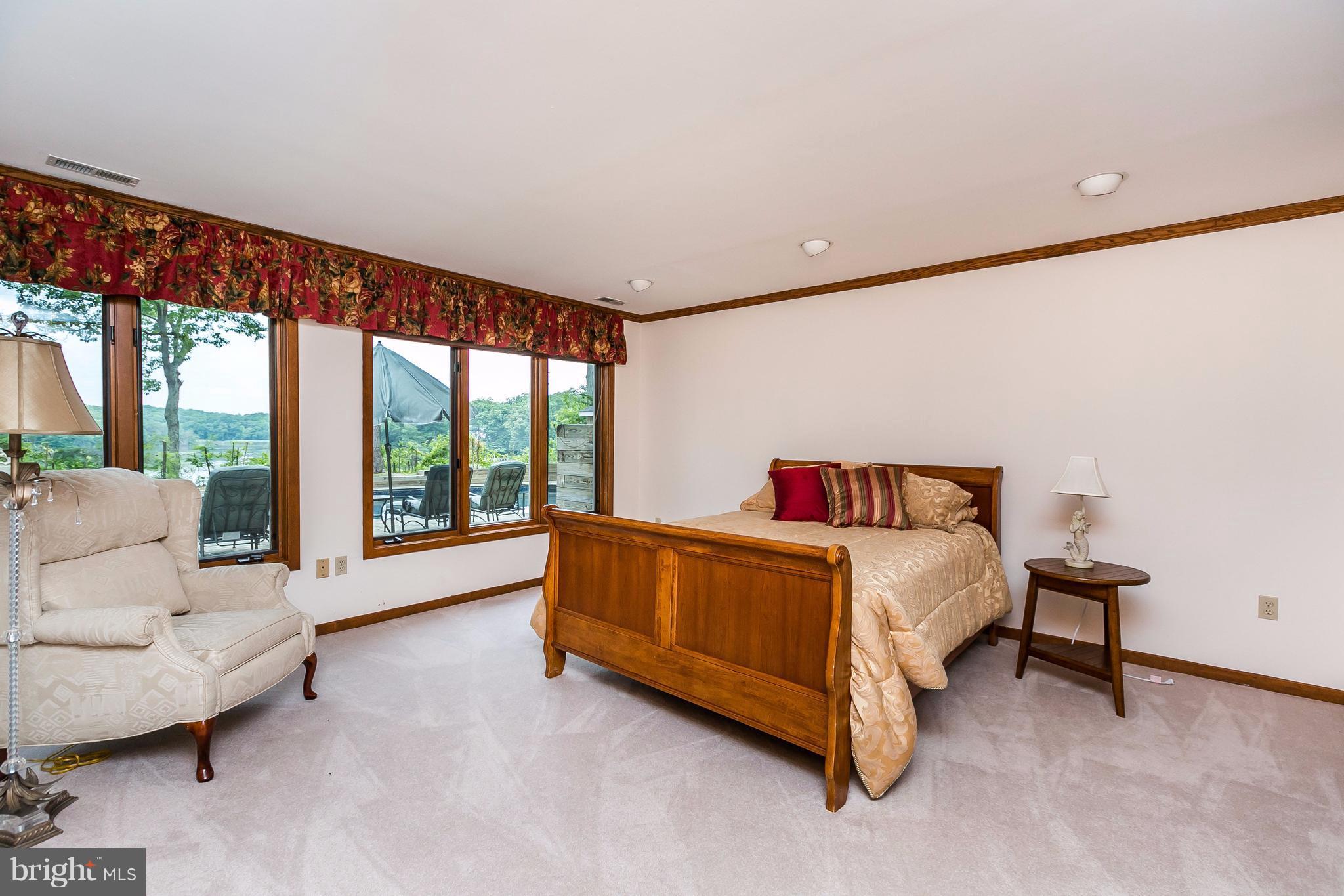 SOUTHDOWN ESTATES - Residential