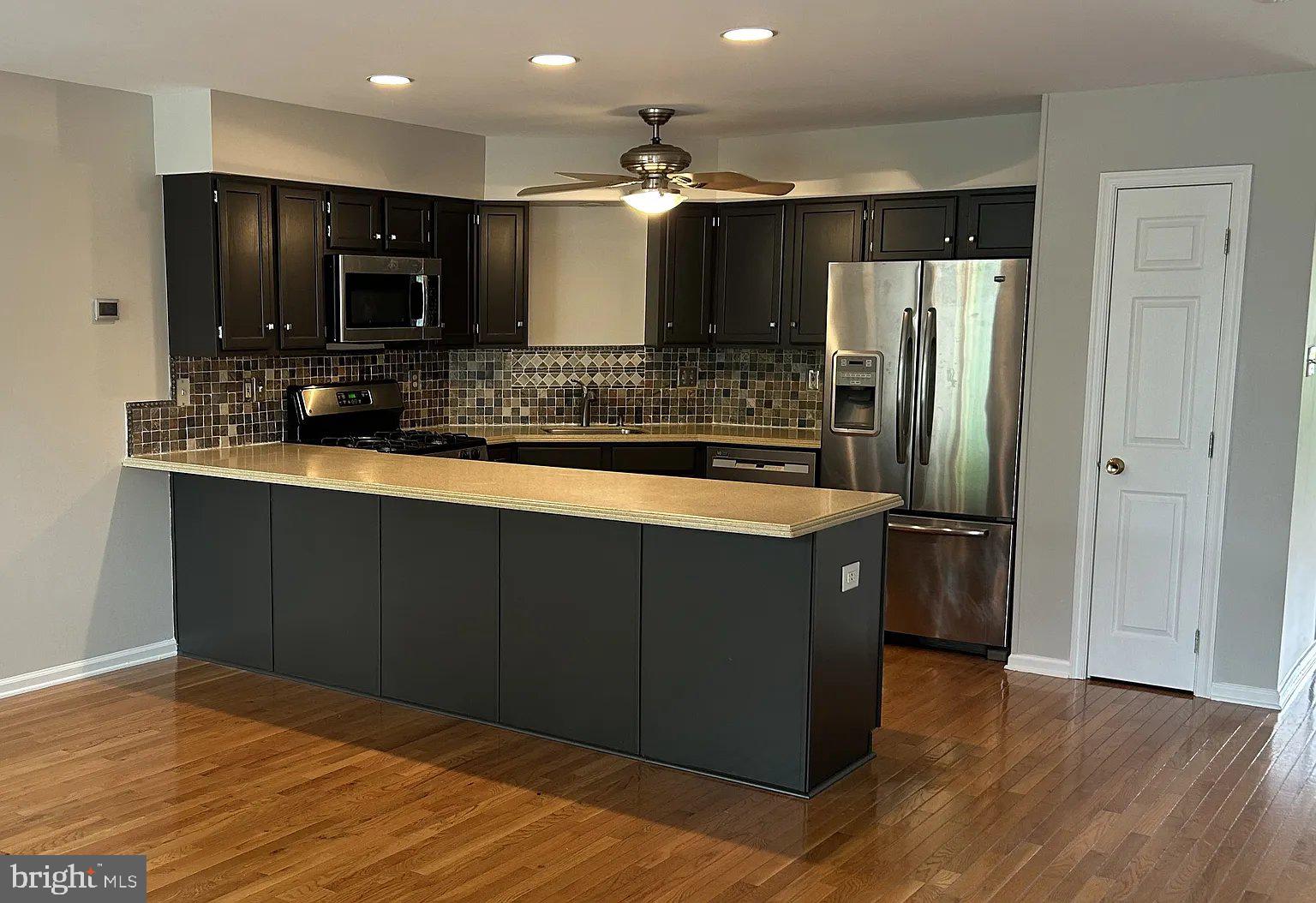 PINE TREE RIDGE - Residential