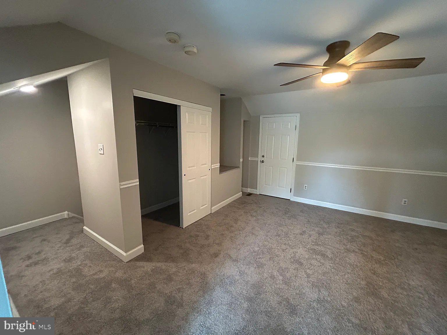 PINE TREE RIDGE - Residential