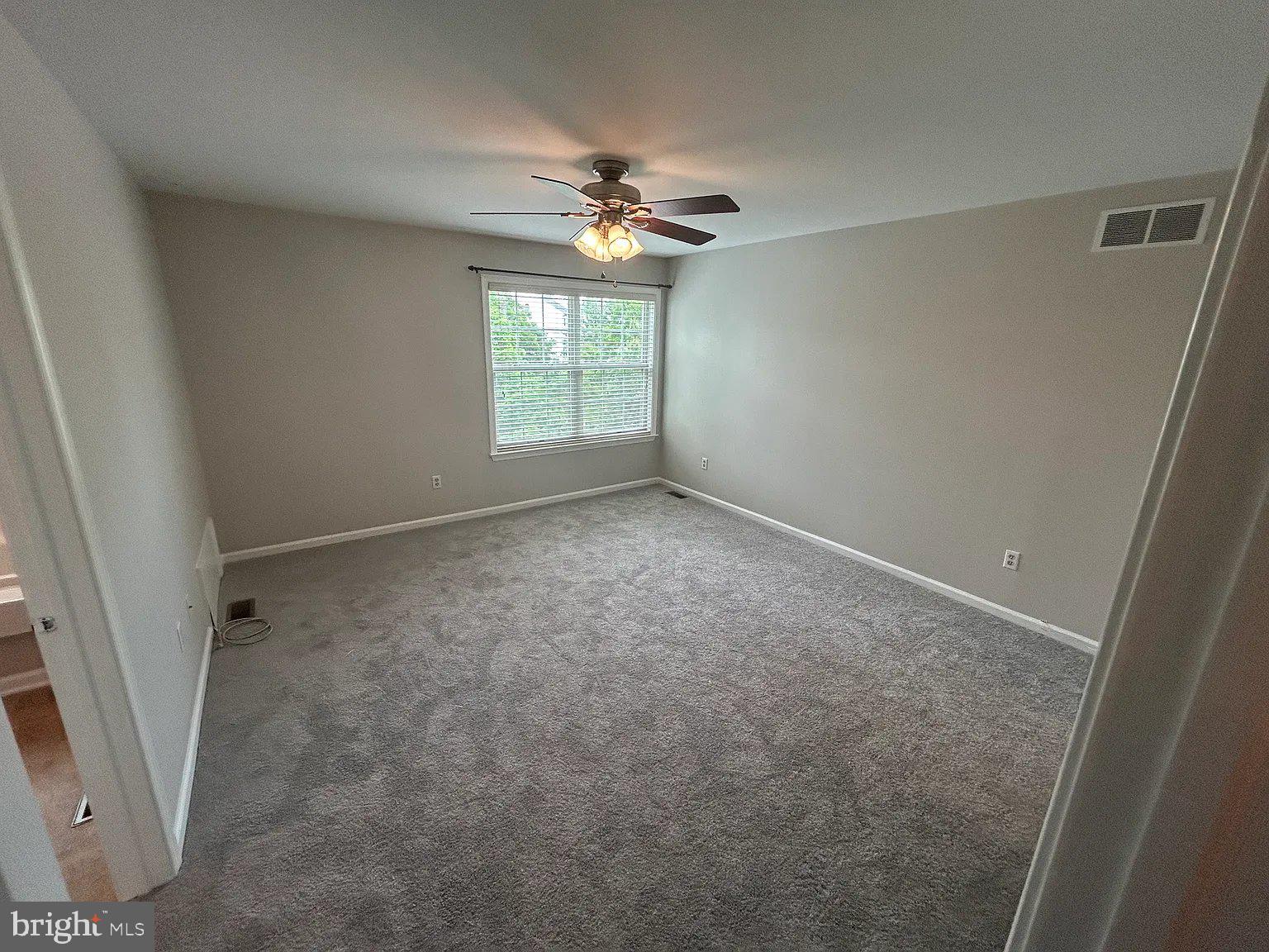 PINE TREE RIDGE - Residential