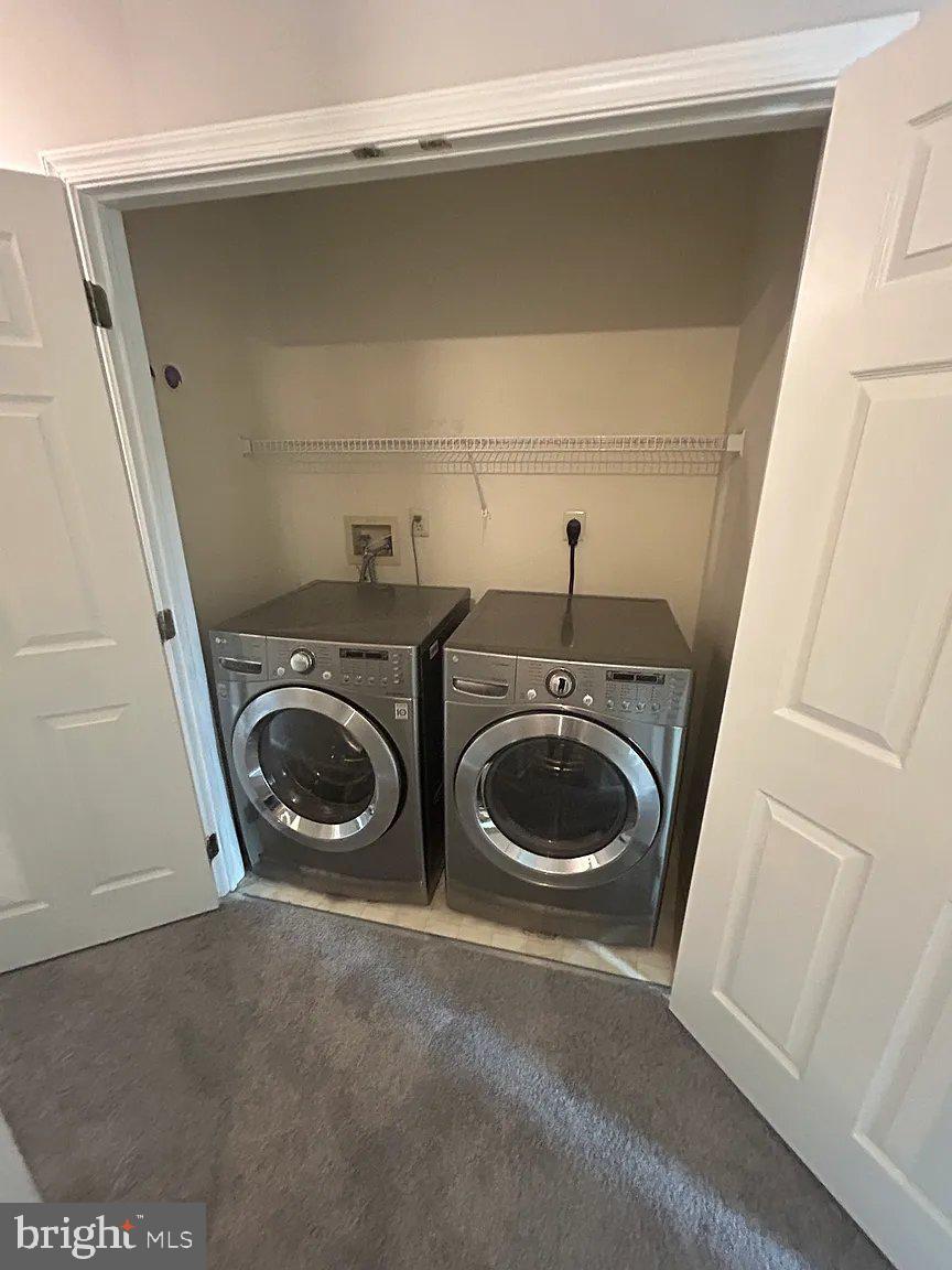 PINE TREE RIDGE - Residential