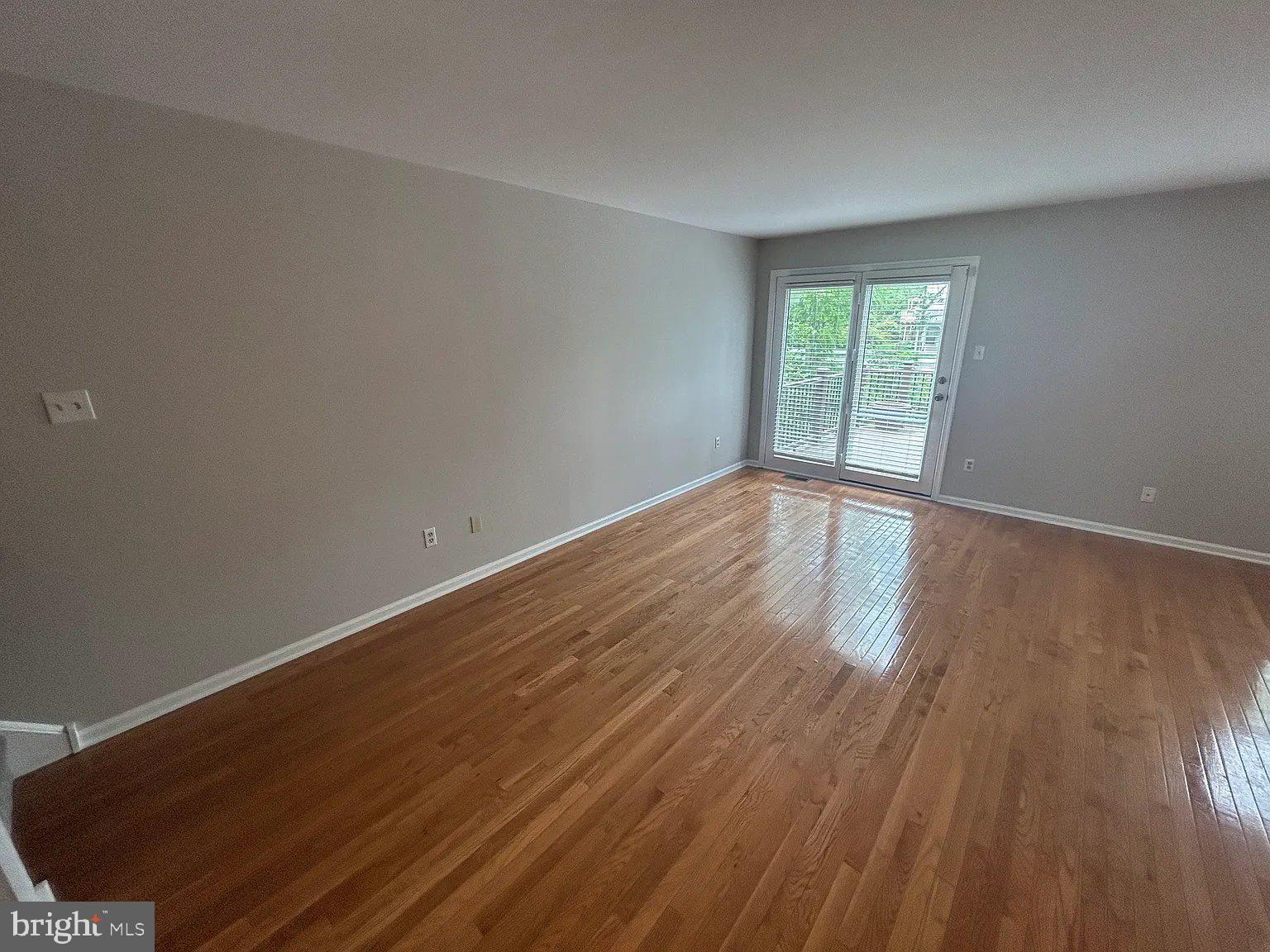 PINE TREE RIDGE - Residential