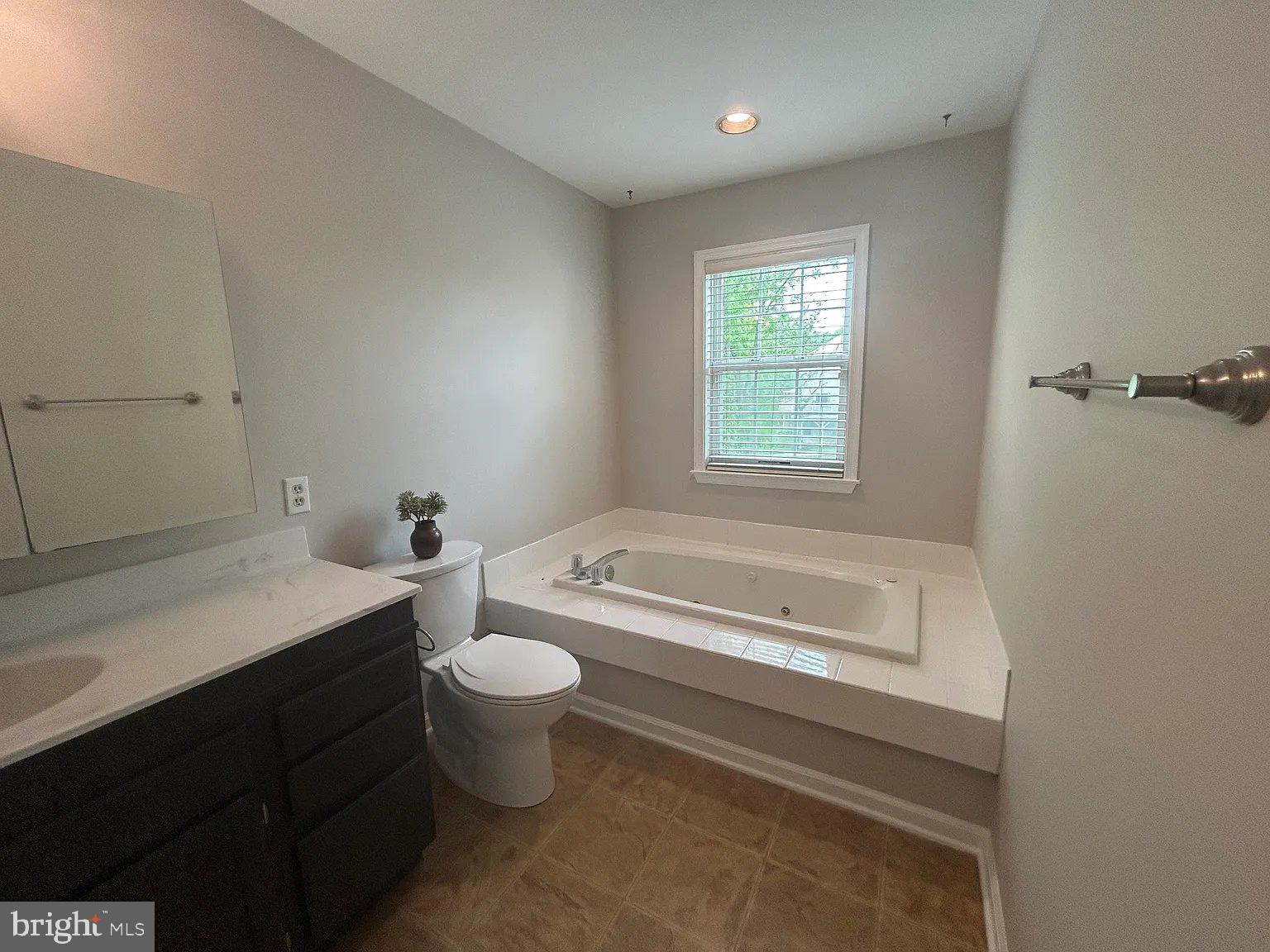 PINE TREE RIDGE - Residential