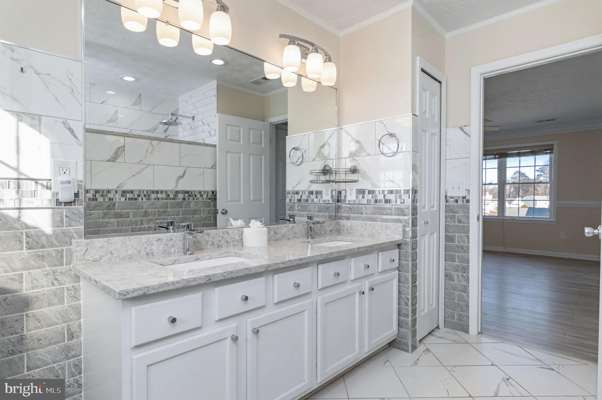 HUNTINGTON MEADOWS - Residential