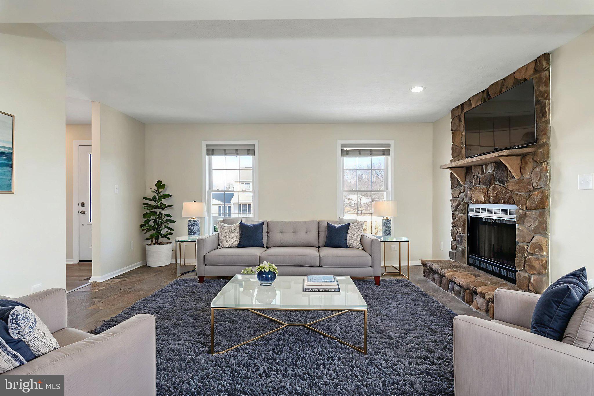 HUNTINGTON MEADOWS - Residential