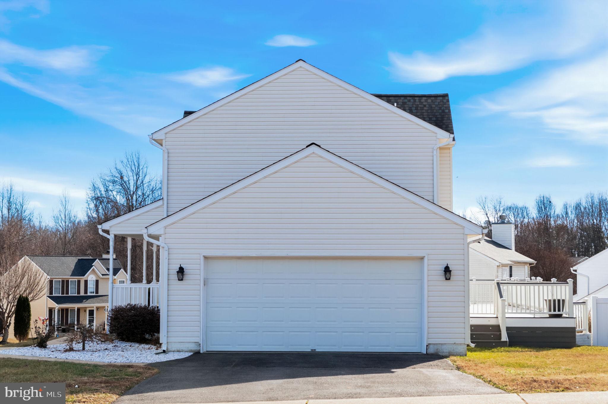 HUNTINGTON MEADOWS - Residential