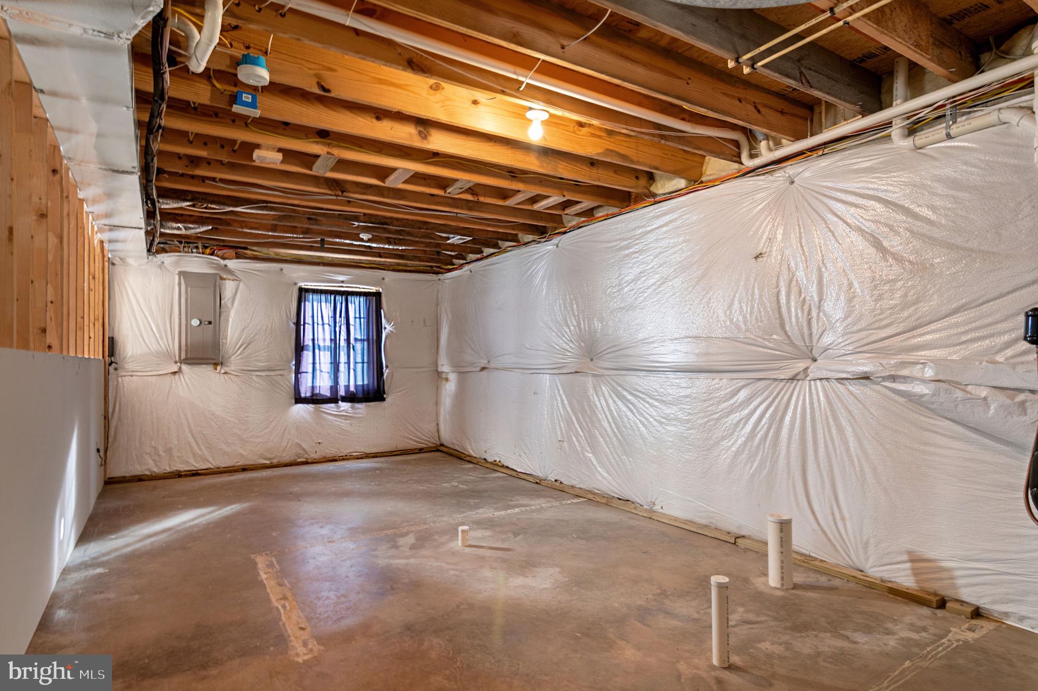 HUNTINGTON MEADOWS - Residential