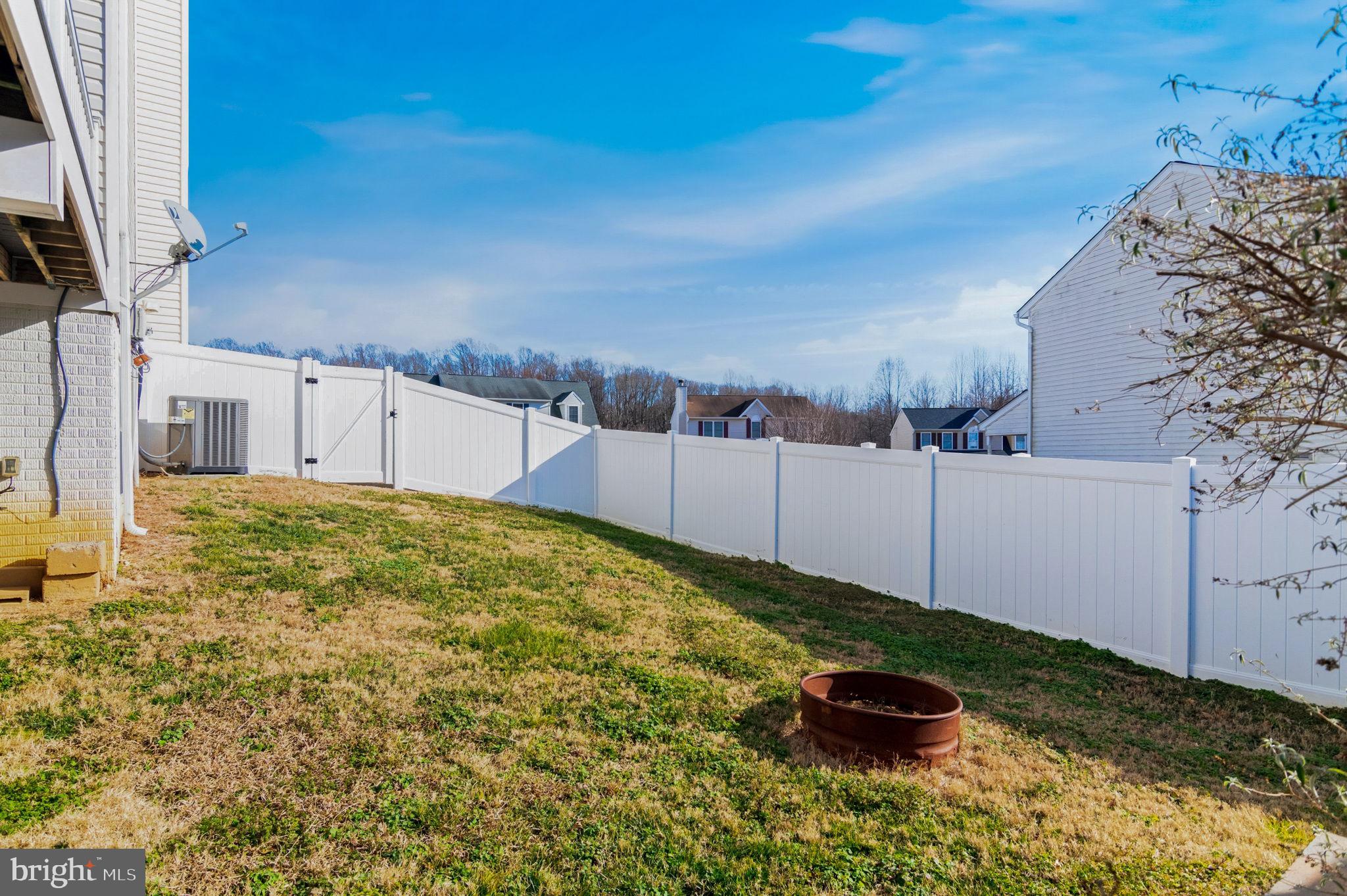 HUNTINGTON MEADOWS - Residential