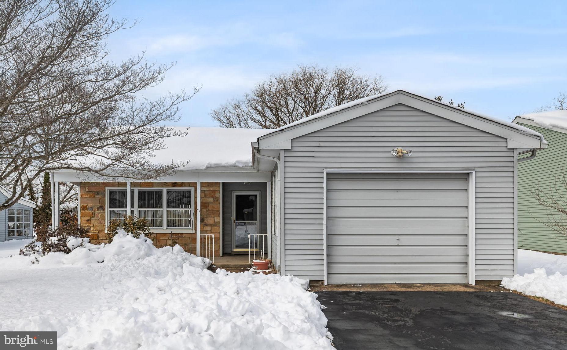 LEISURETOWNE - Residential