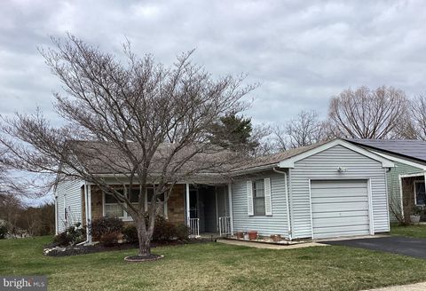 43 KINGSTON WAY SOUTHAMPTON NJ 08088