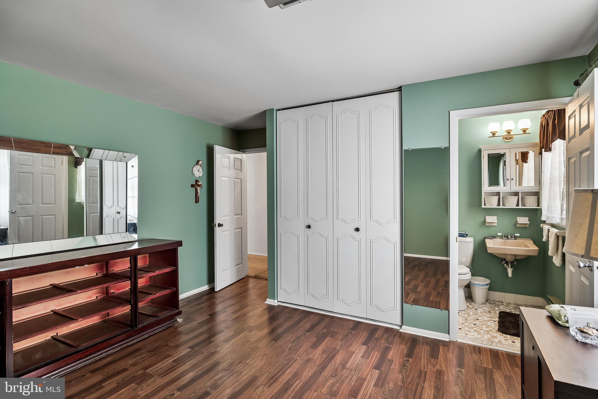 LEISURETOWNE - Residential