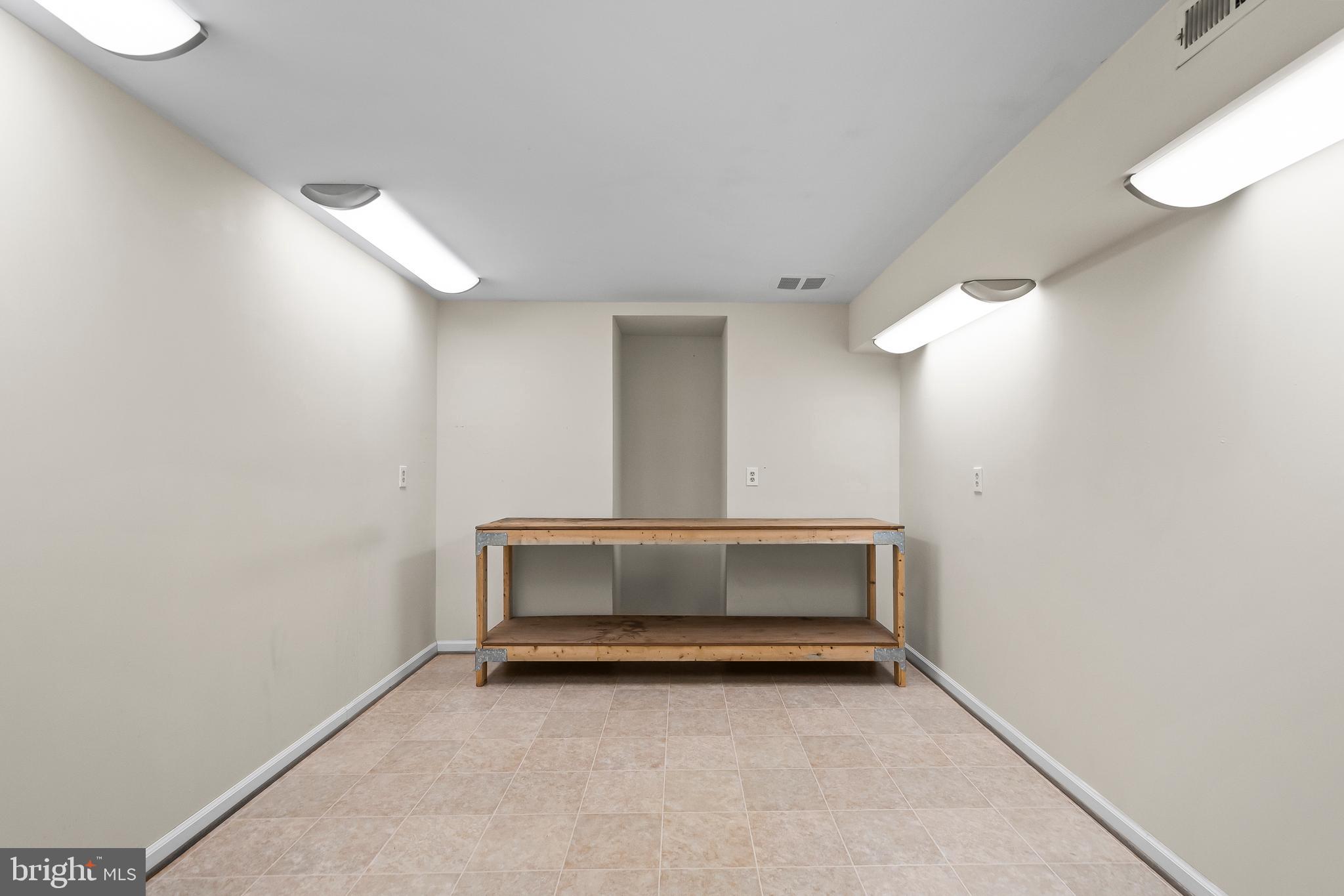 WORMANS MILL - Residential