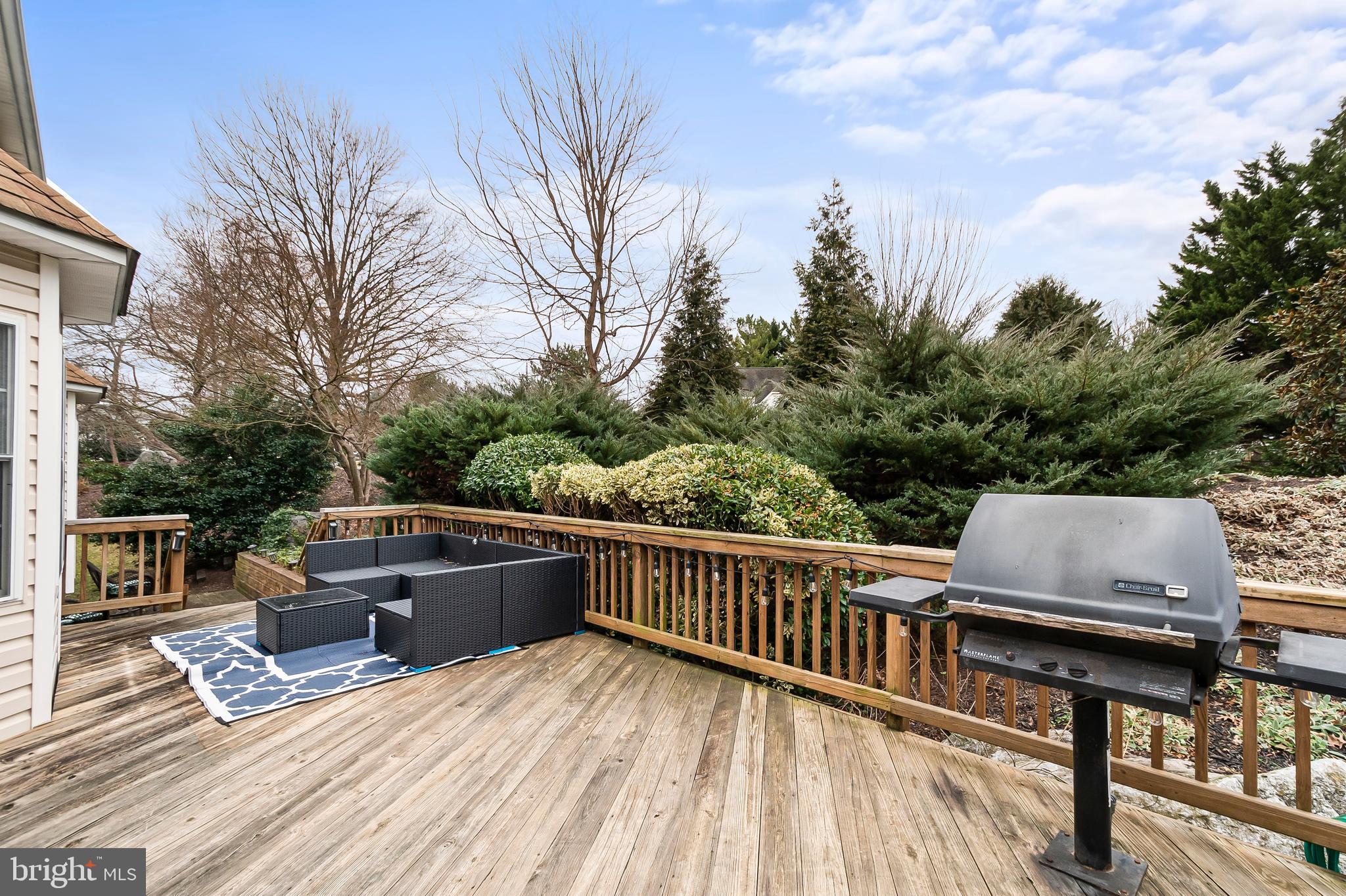 WORMANS MILL - Residential