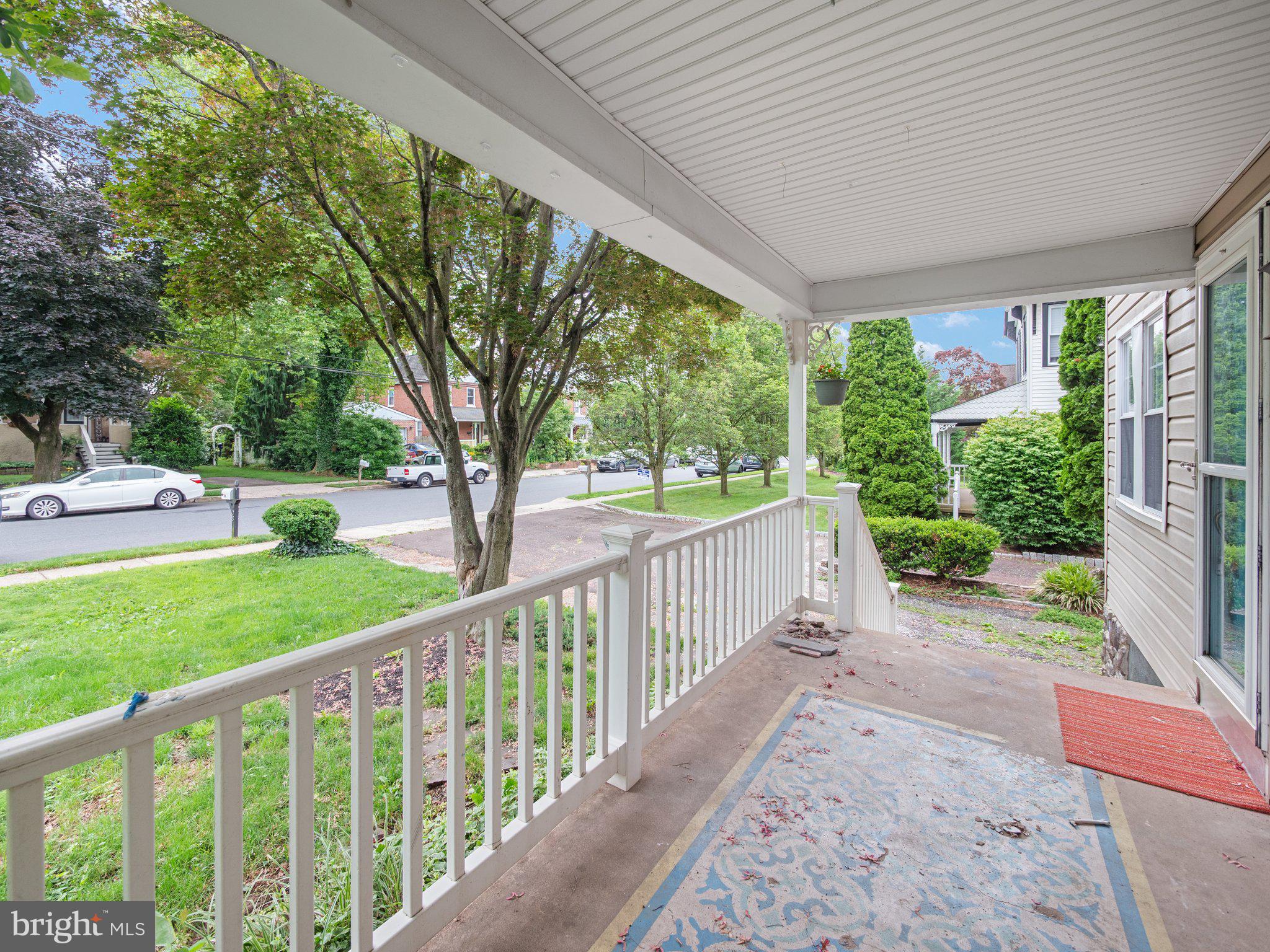 408 SUMMIT AVENUE