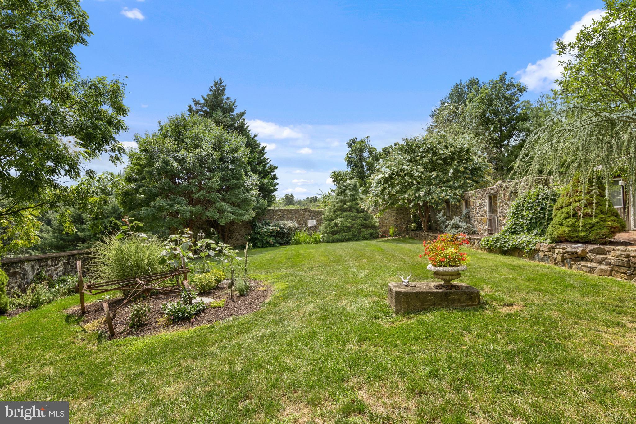 CHESTER SPRINGS - Residential