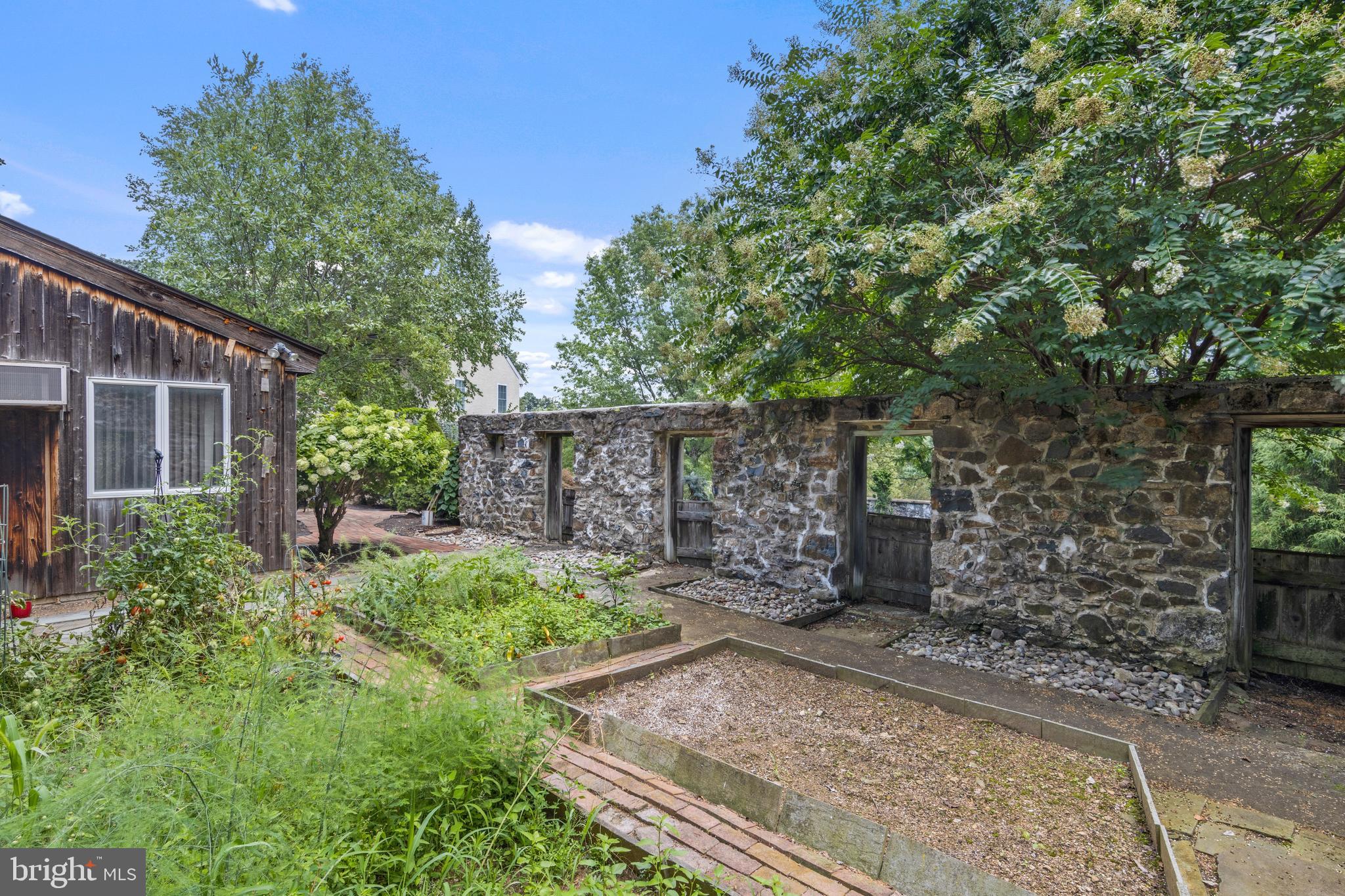 CHESTER SPRINGS - Residential