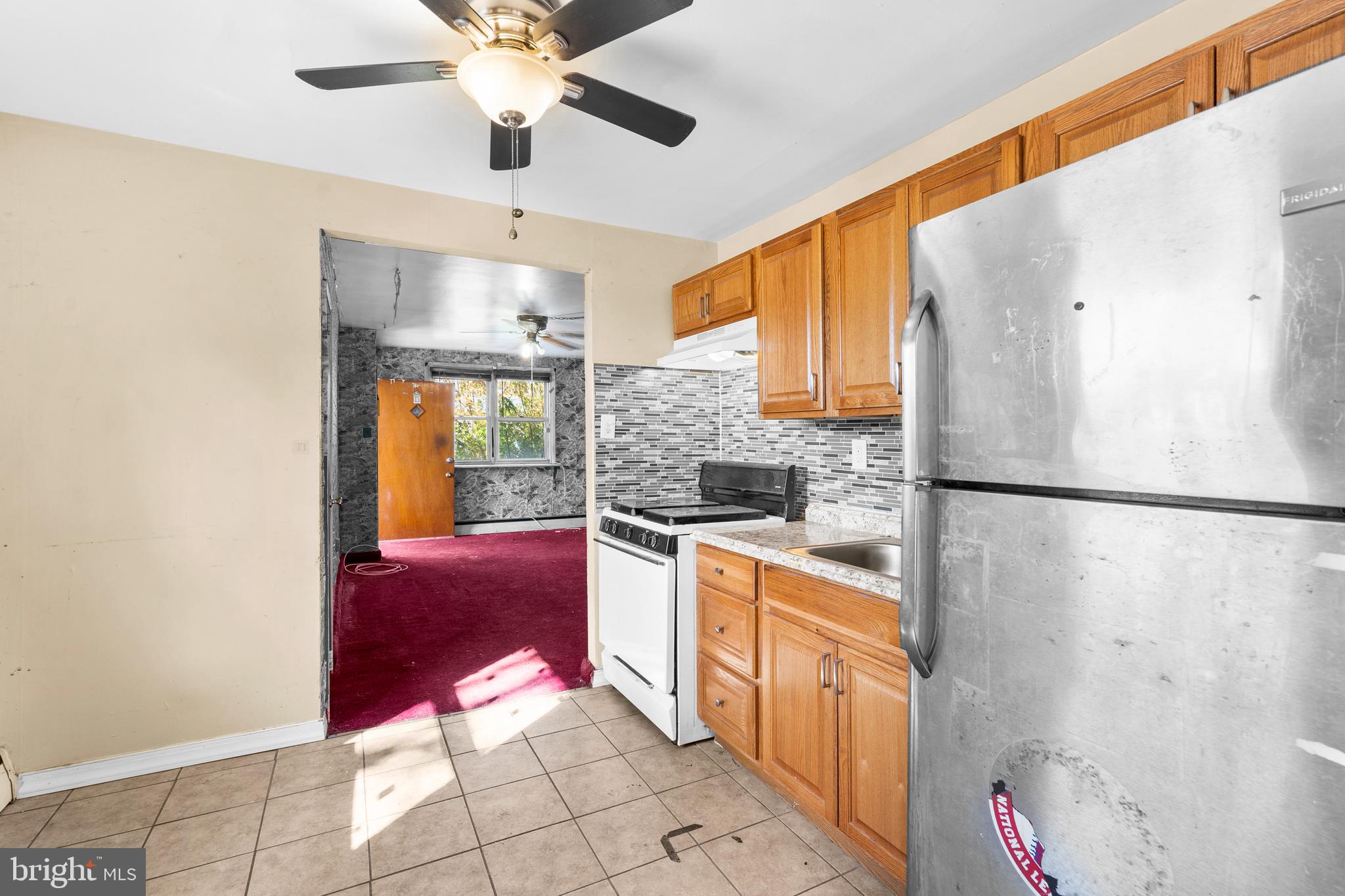 5819 HARBISON AVENUE