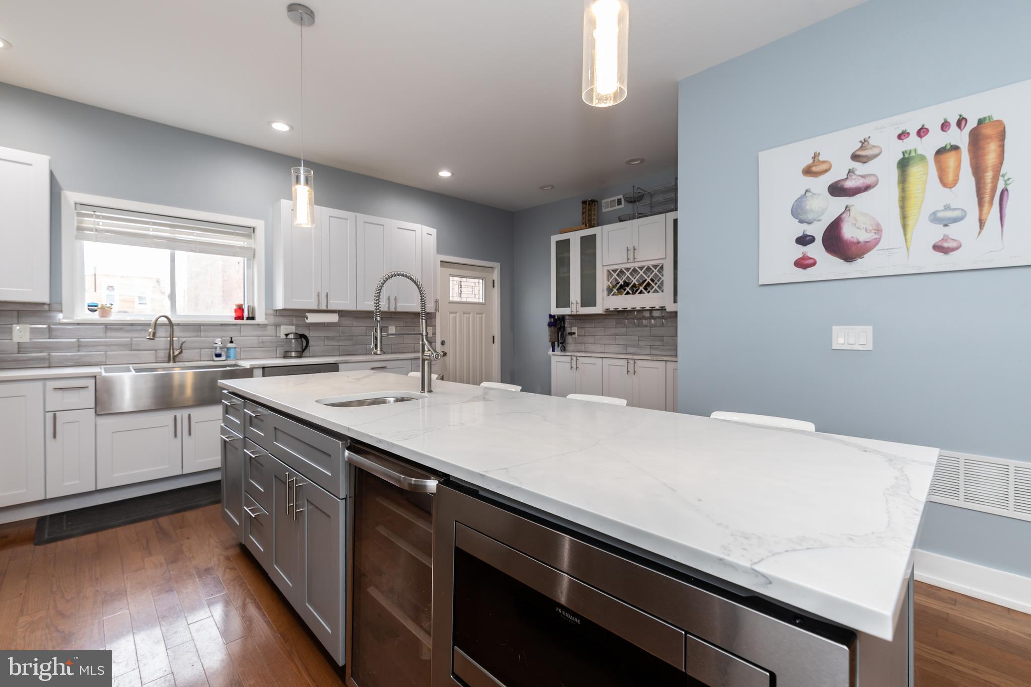 PORT RICHMOND - Residential