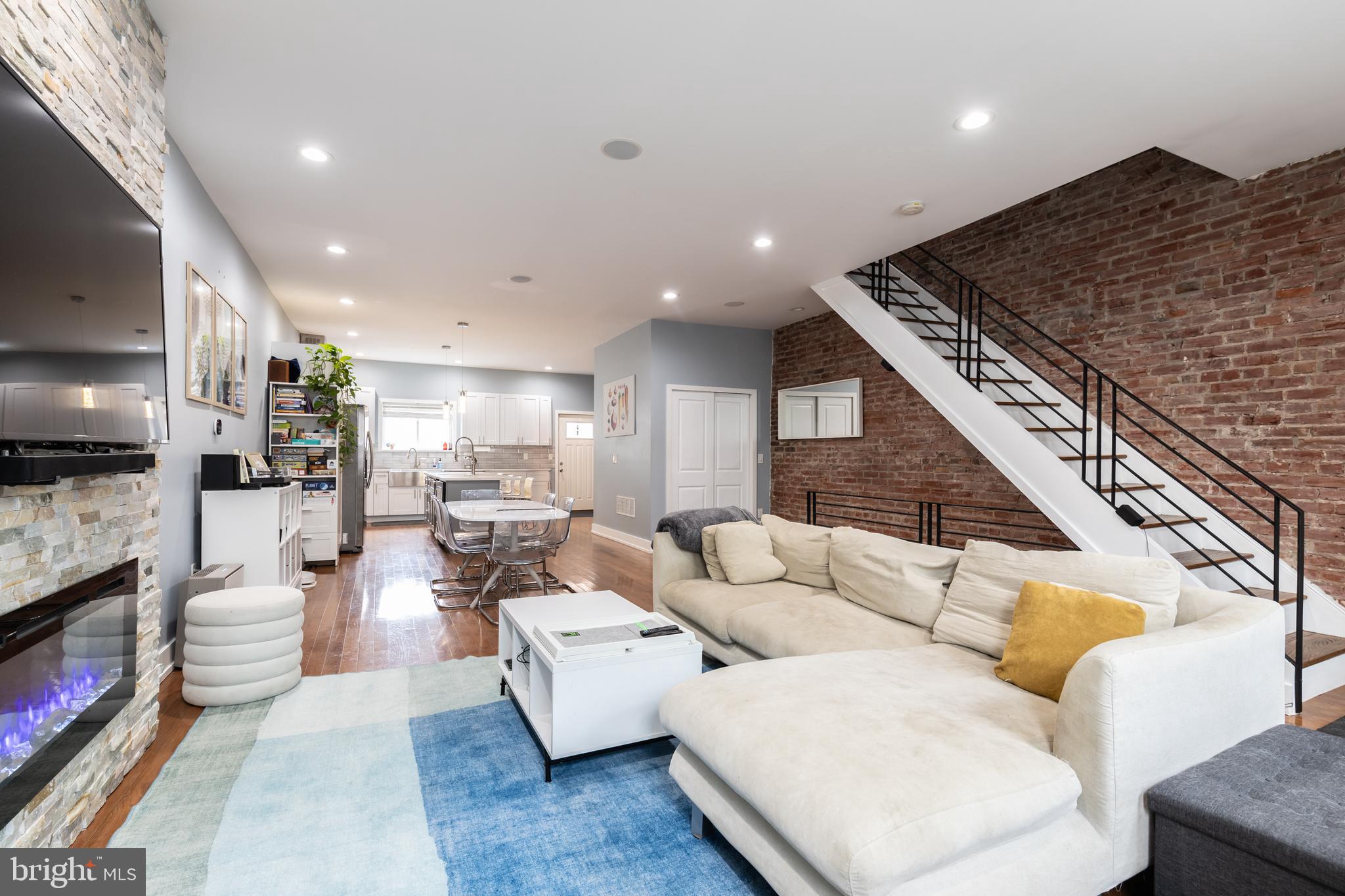 PORT RICHMOND - Residential