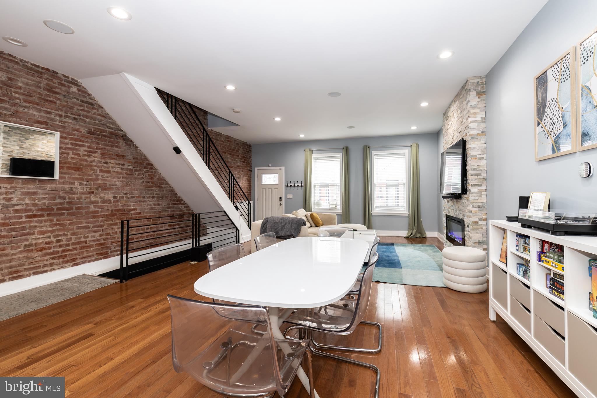 PORT RICHMOND - Residential