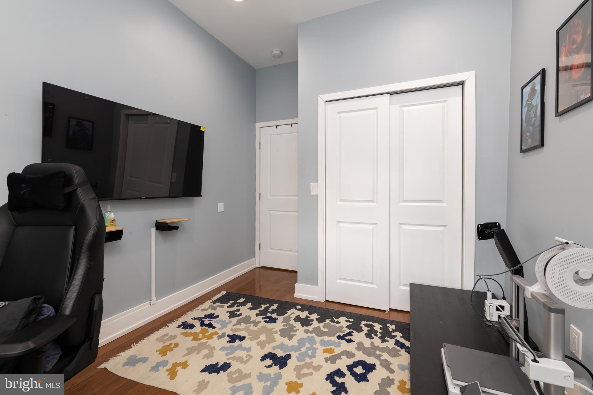 PORT RICHMOND - Residential