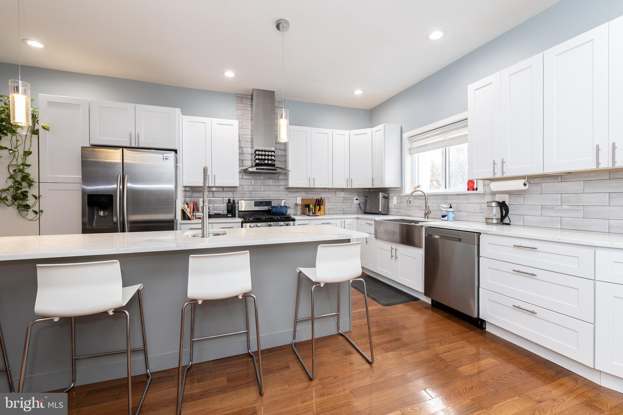 PORT RICHMOND - Residential