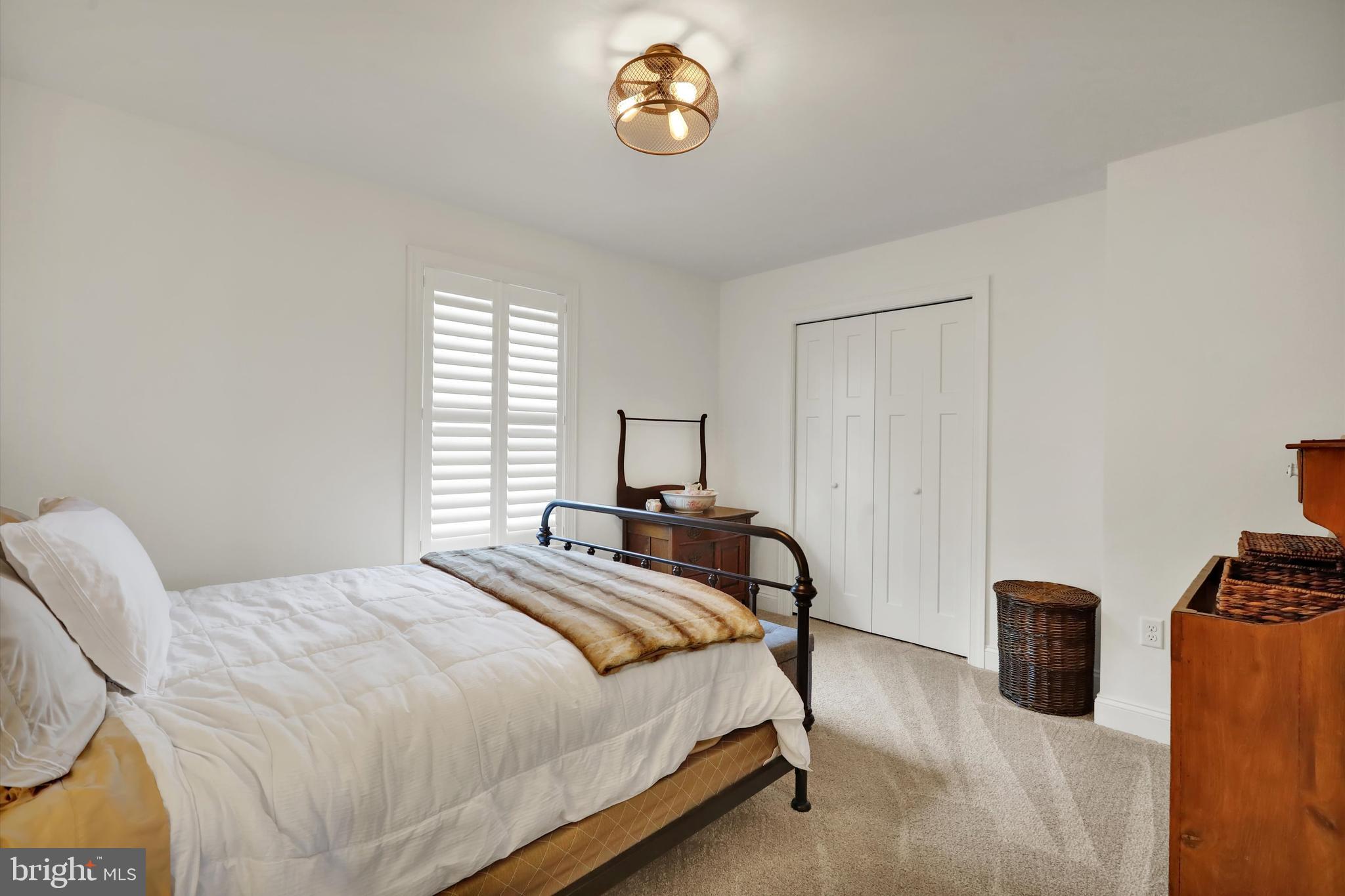 SYLVAN VIEW - Residential