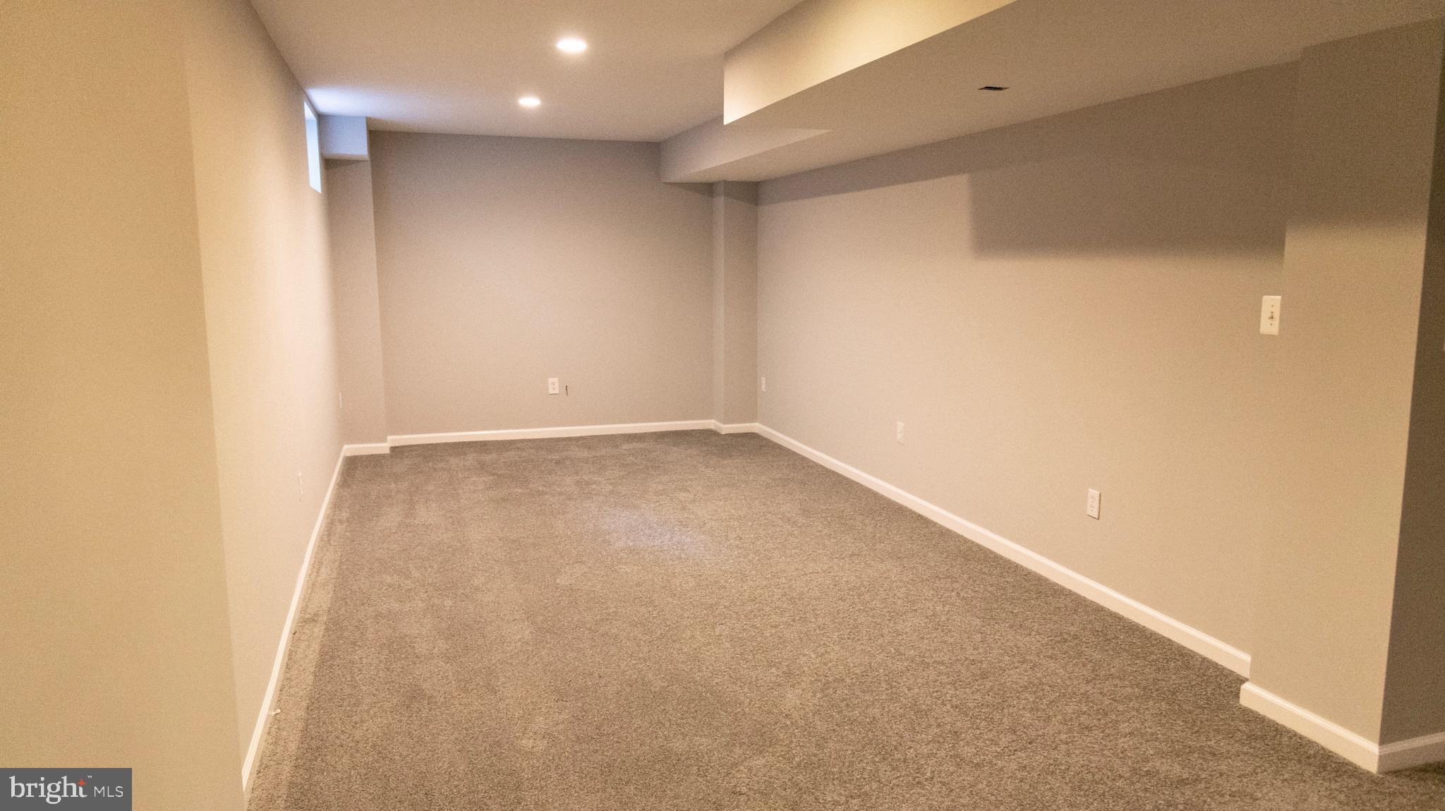 TALBOT RUN ESTATES - Residential